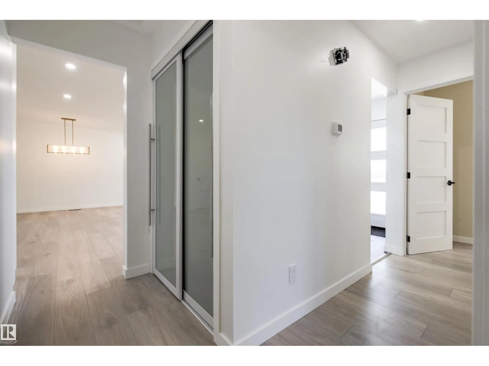 19 GRENFELL AV