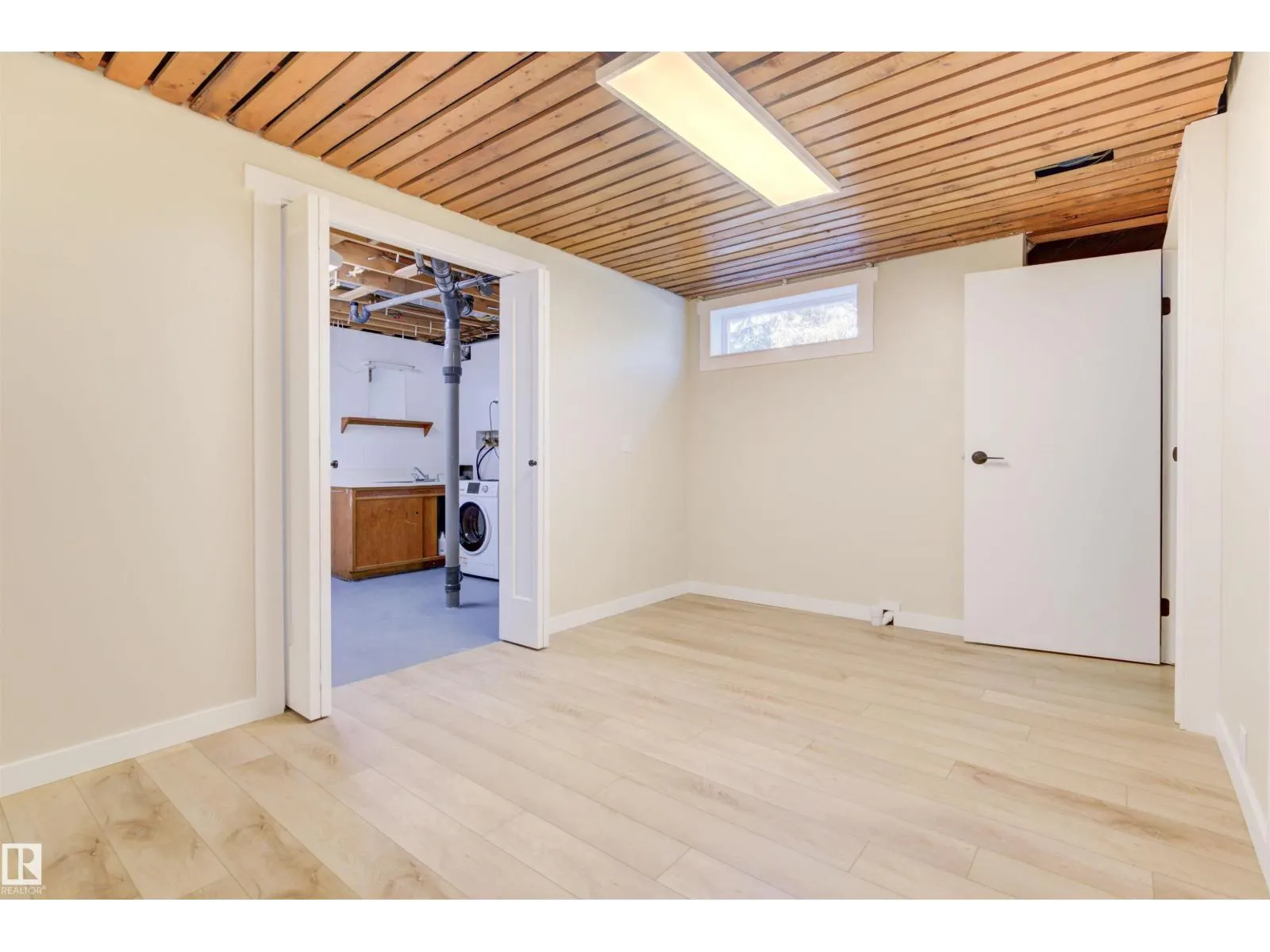 19 GRENFELL AV