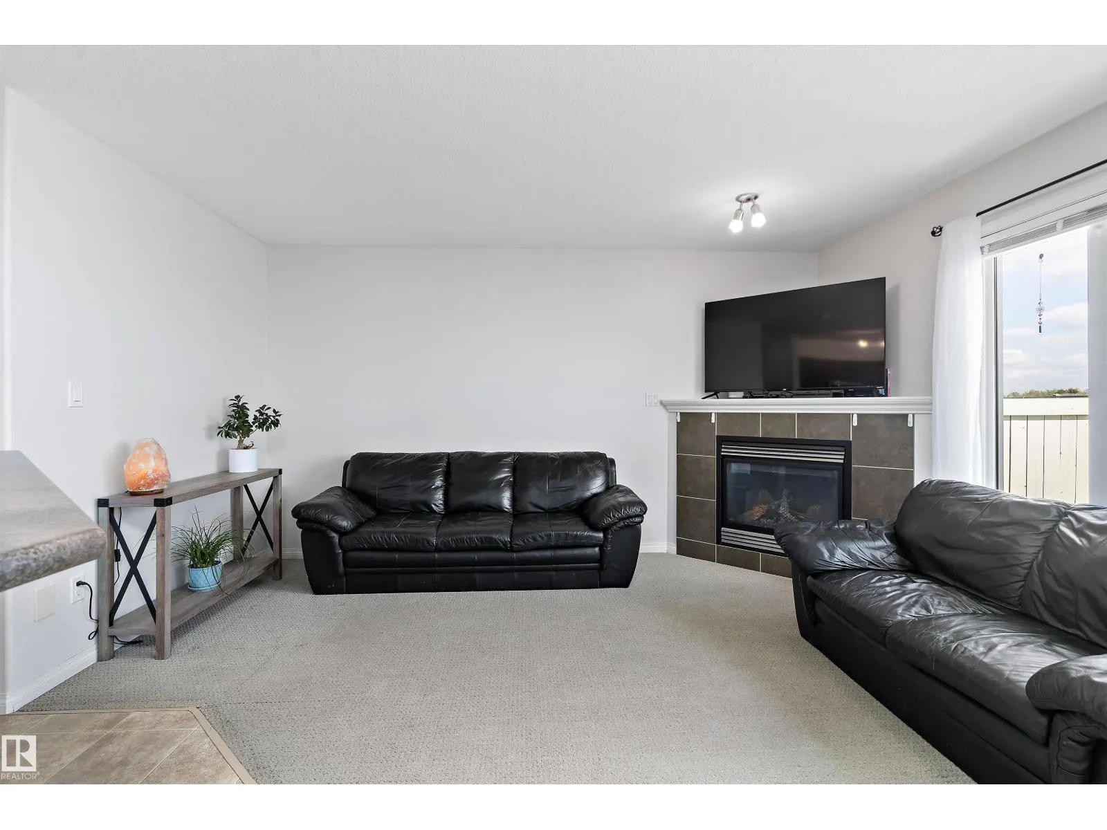 102 Graywood Mews