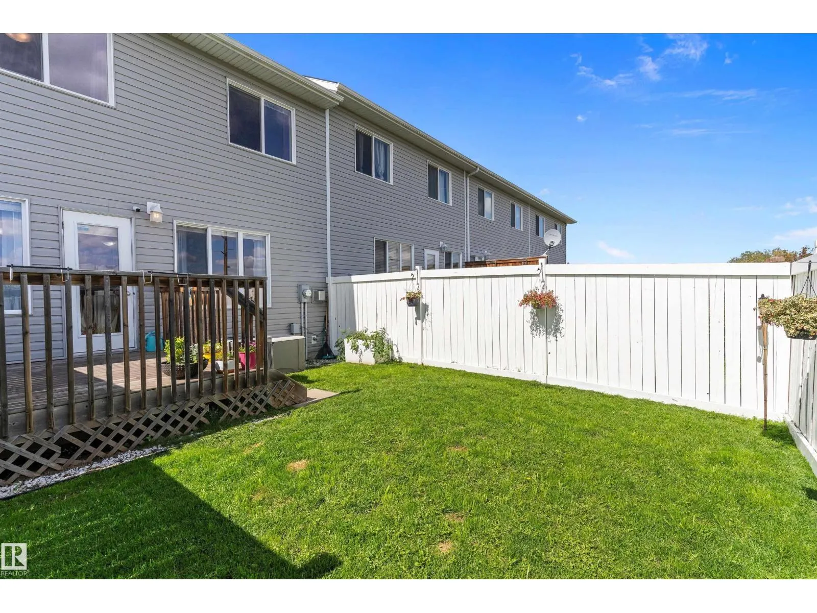 102 Graywood Mews
