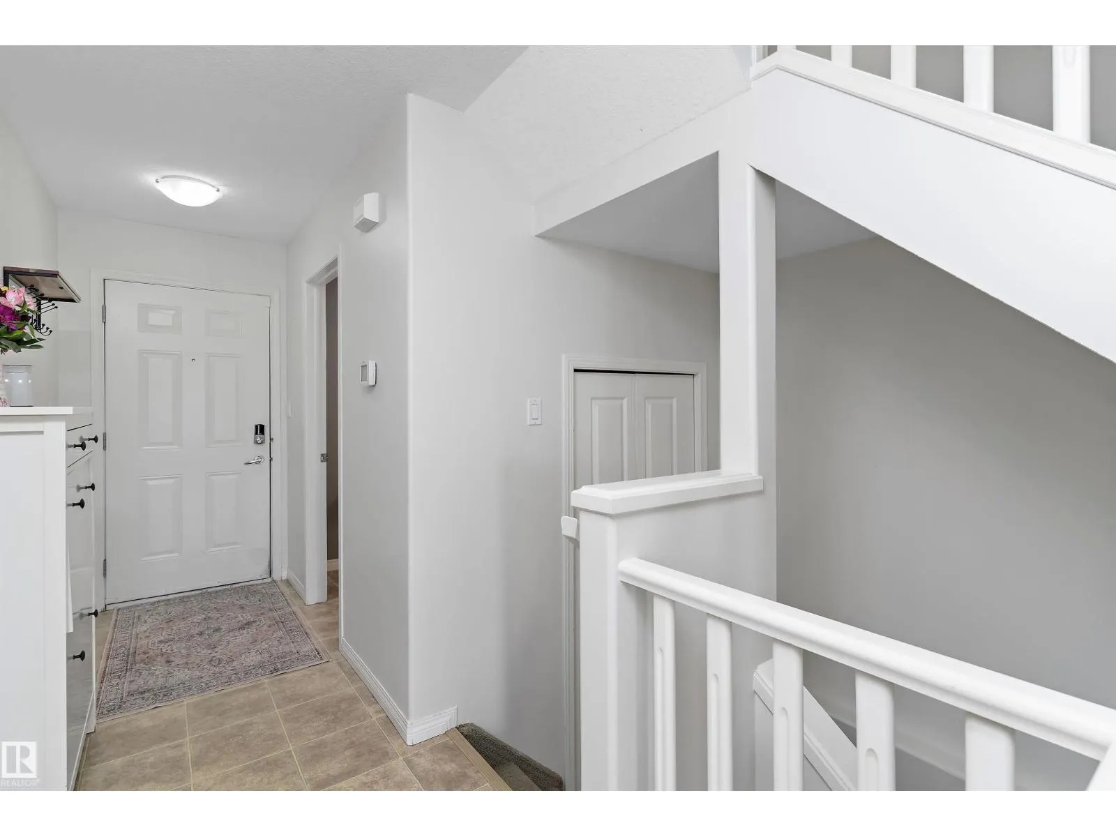 102 Graywood Mews