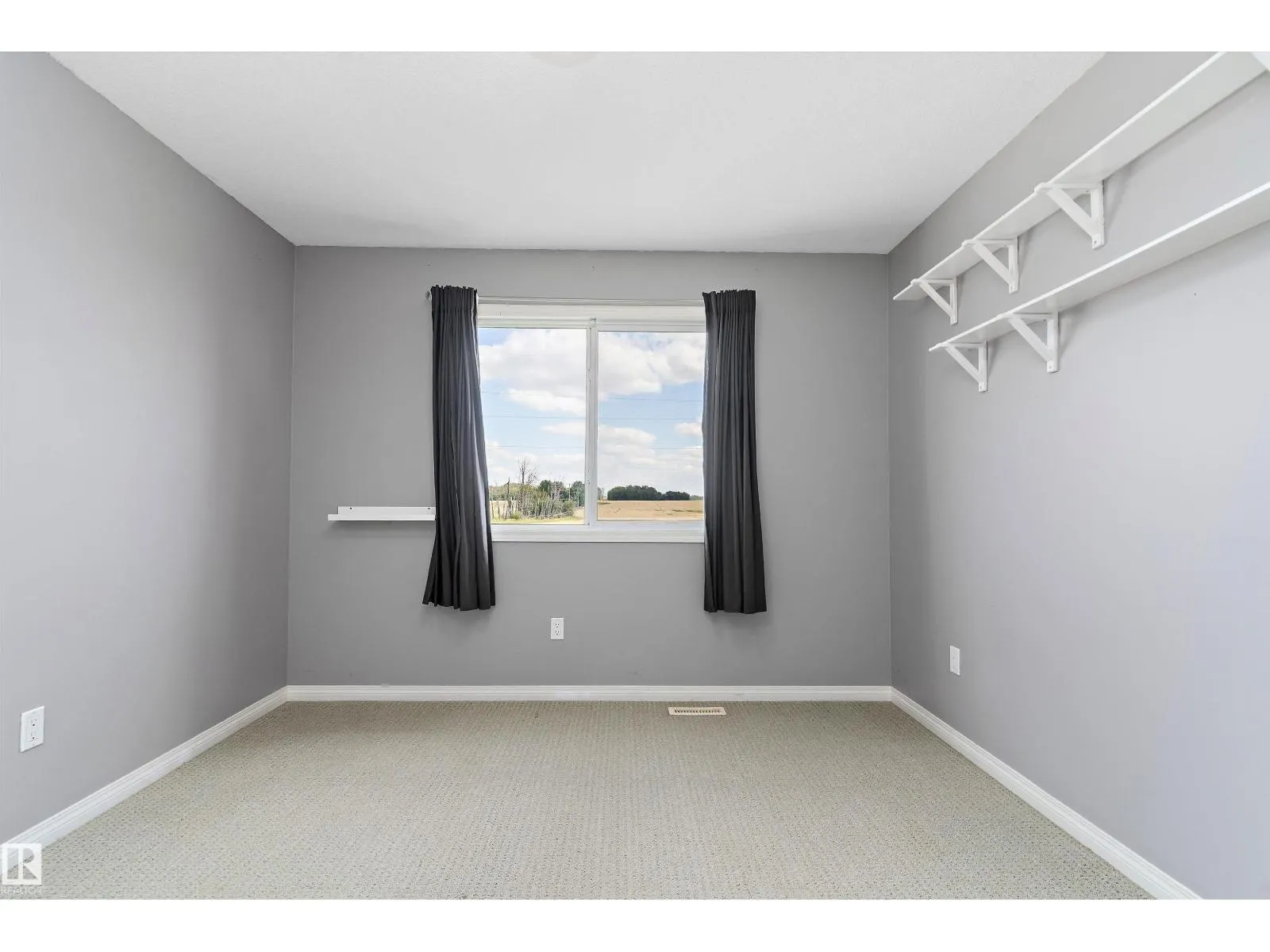 102 Graywood Mews