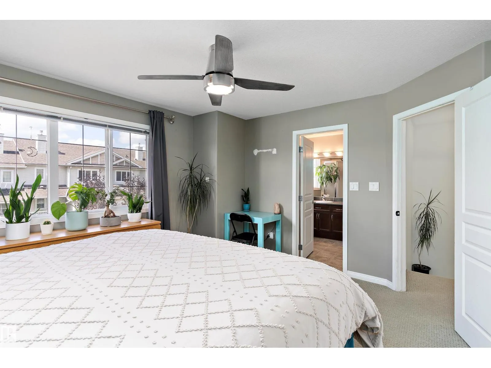 102 Graywood Mews