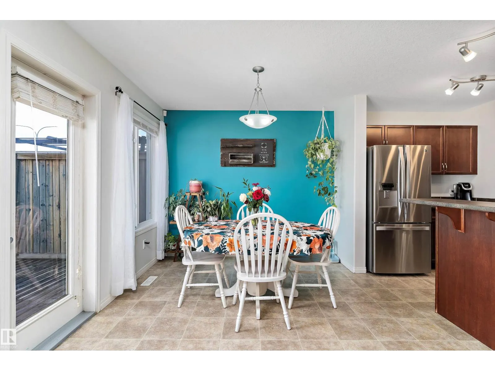 102 Graywood Mews