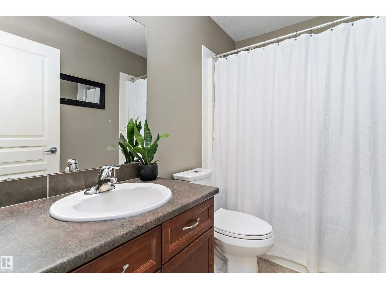 102 Graywood Mews