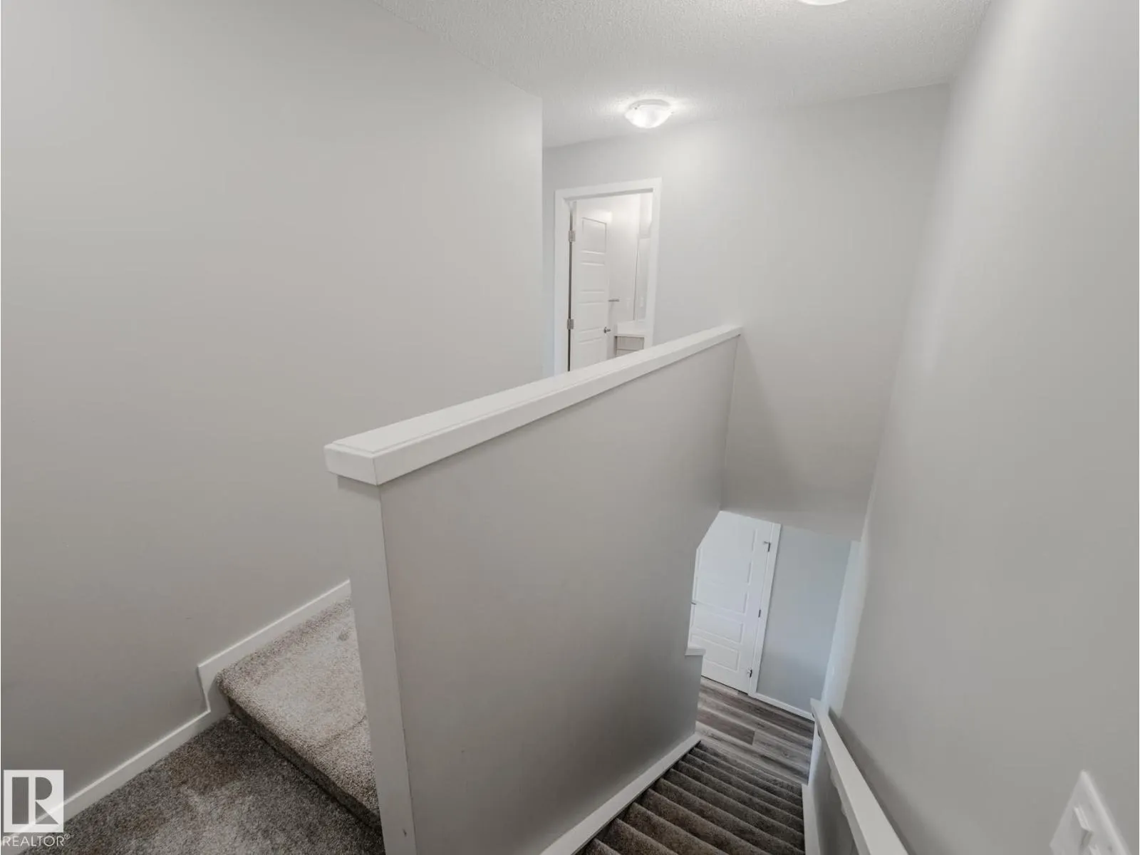 20532 21 AV NW