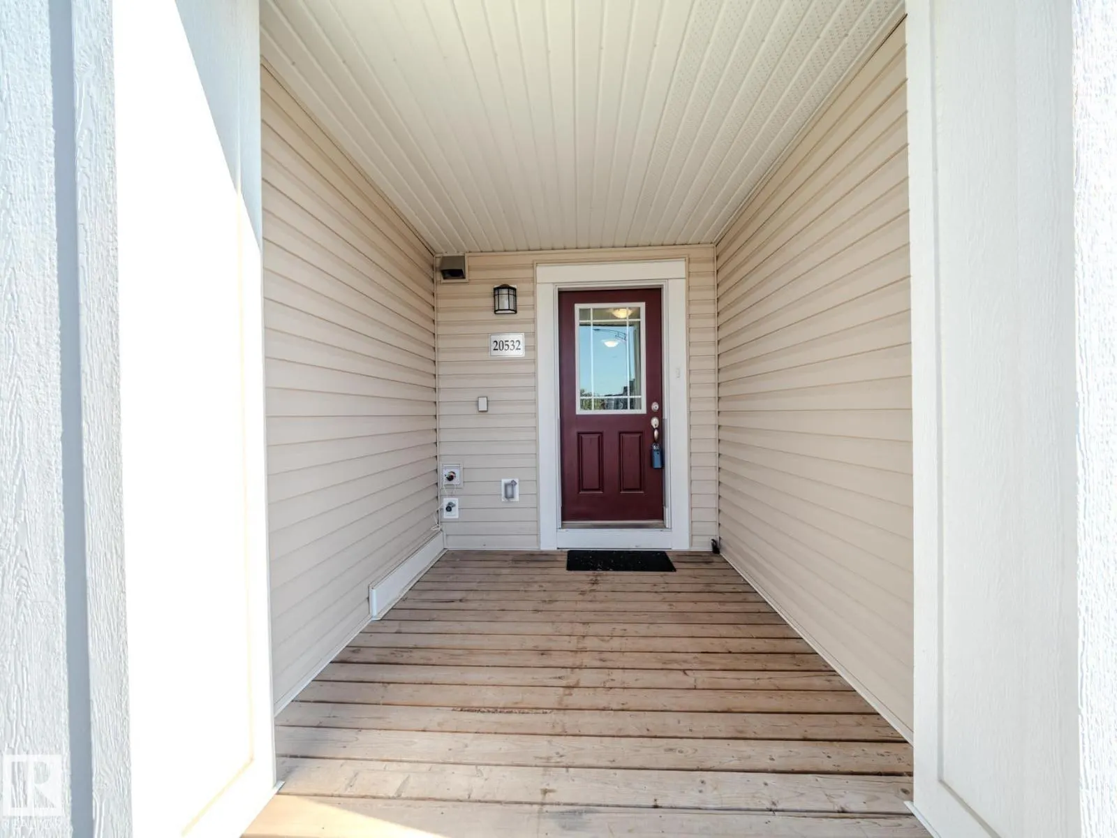 20532 21 AV NW