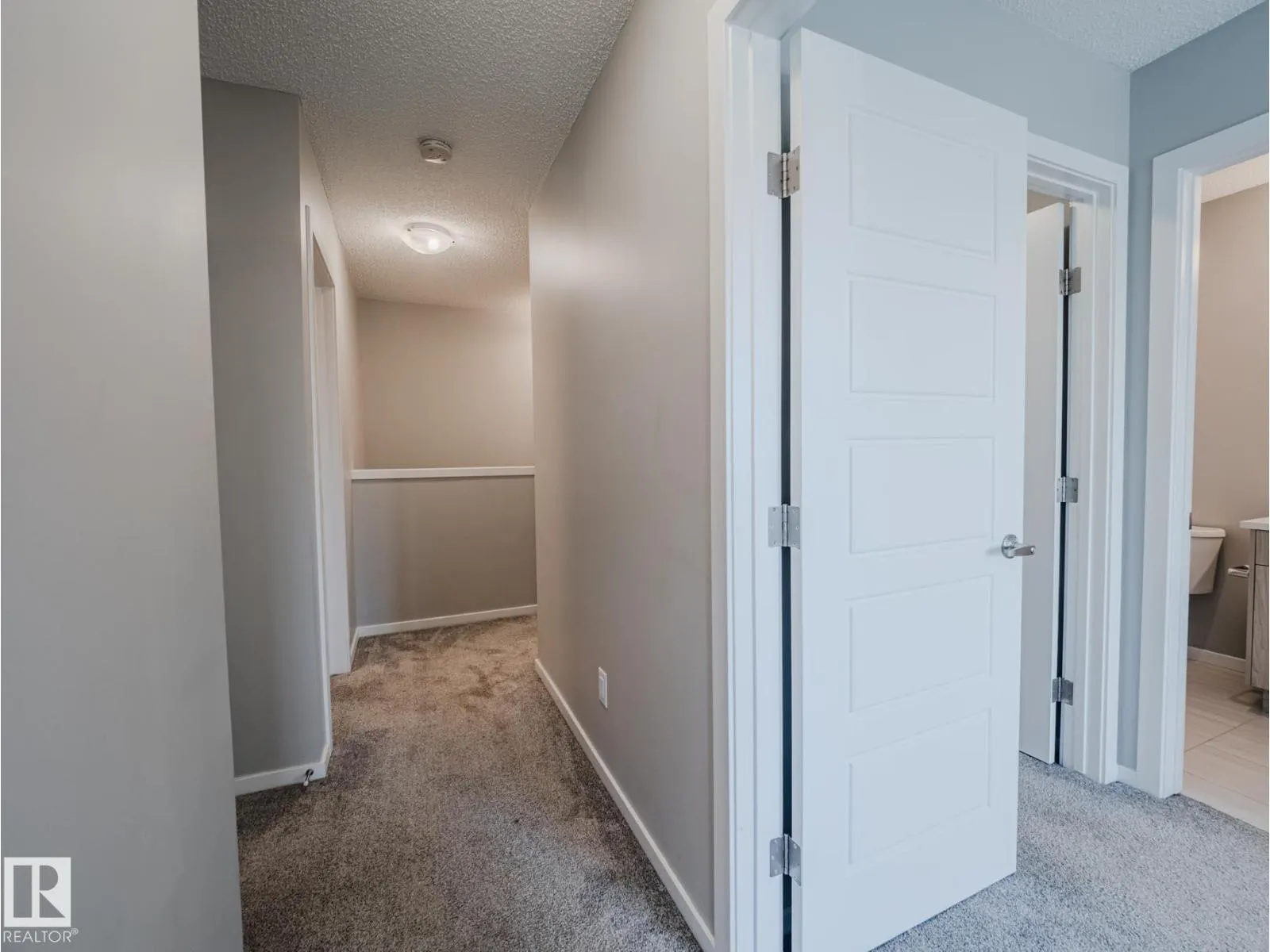 20532 21 AV NW