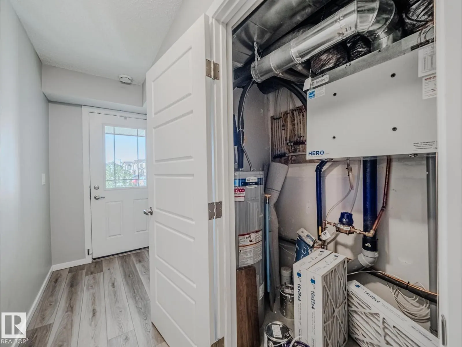 20532 21 AV NW