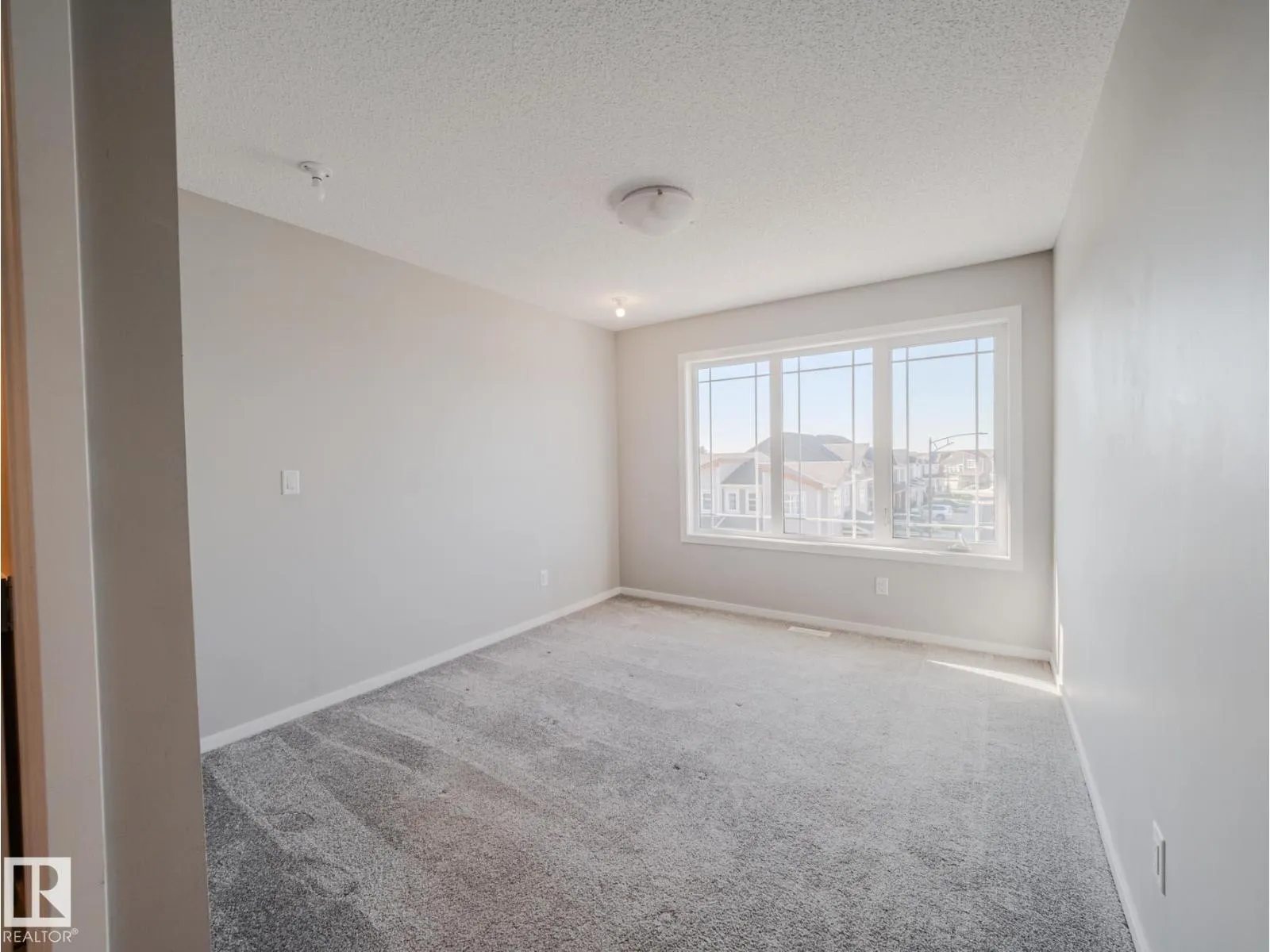 20532 21 AV NW