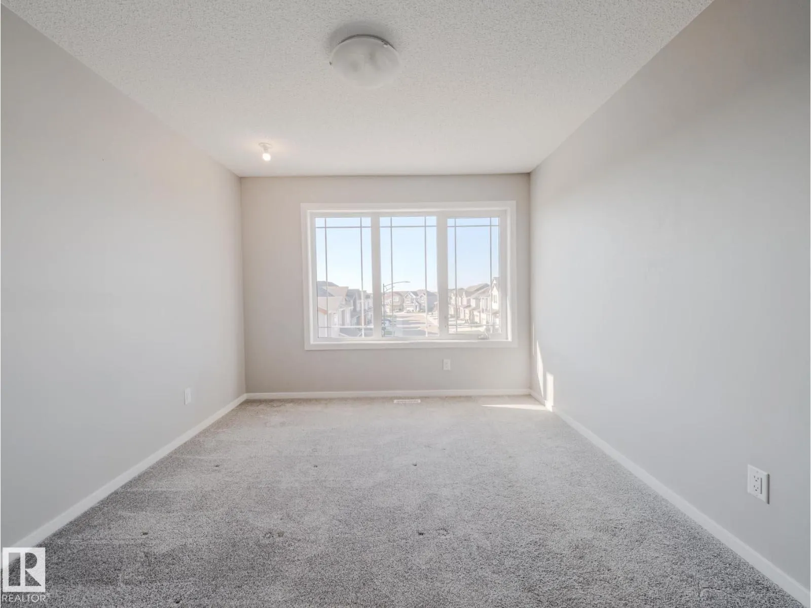 20532 21 AV NW
