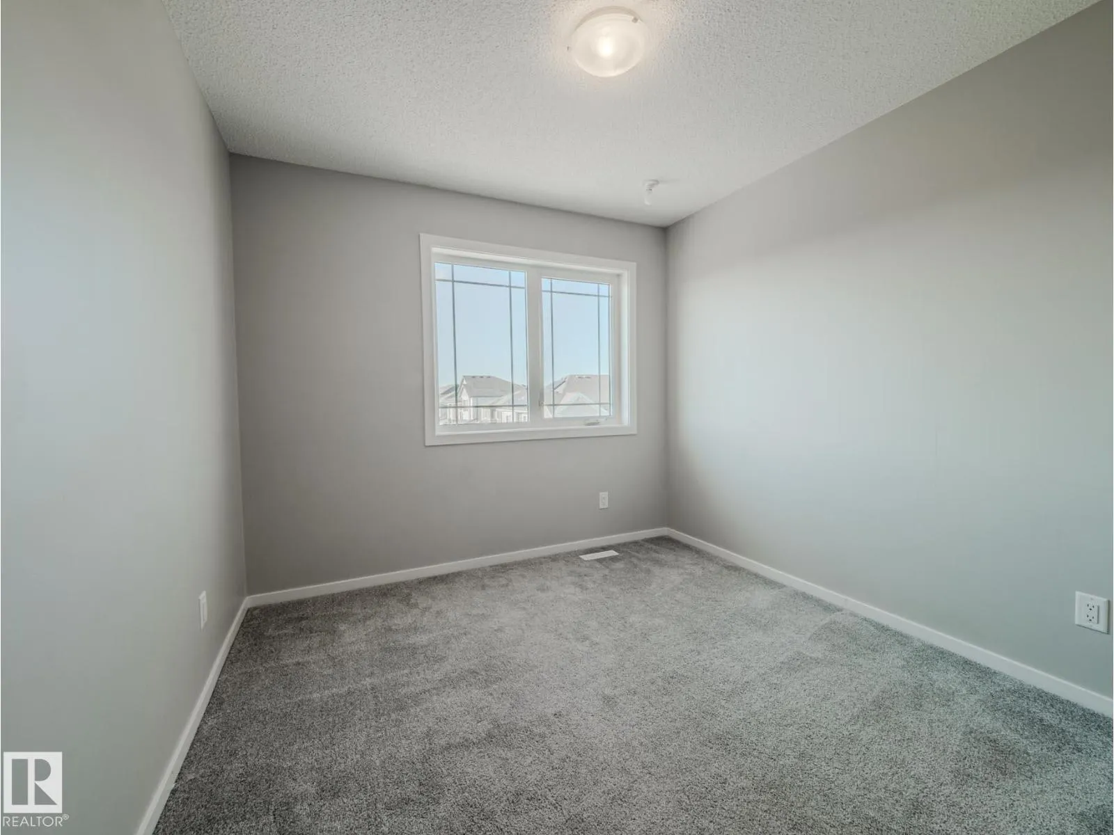 20532 21 AV NW
