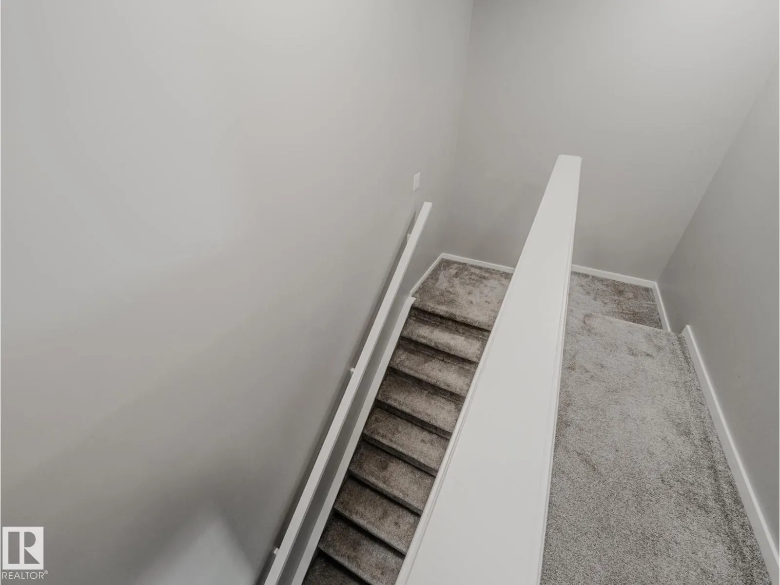 20532 21 AV NW