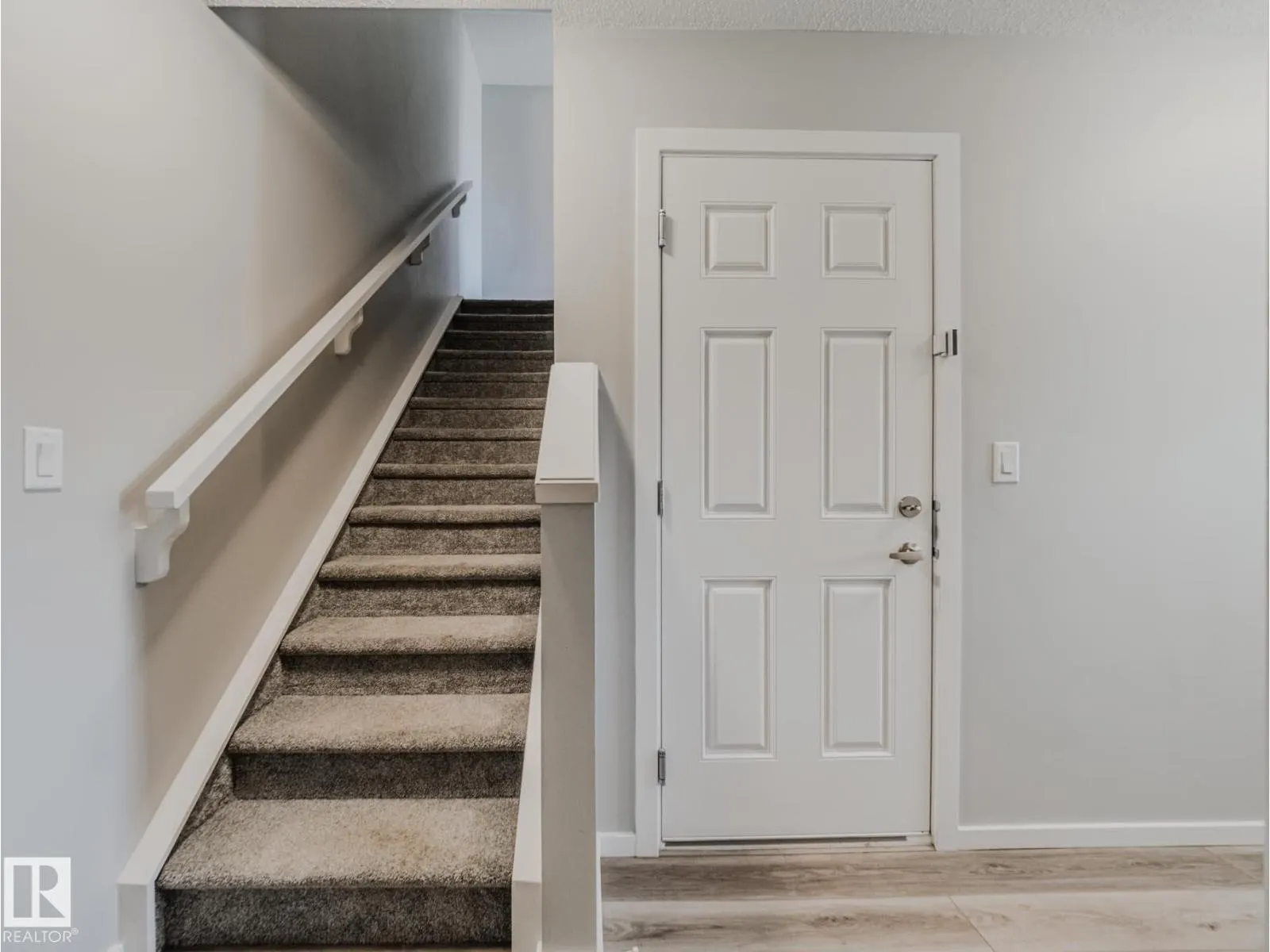 20532 21 AV NW