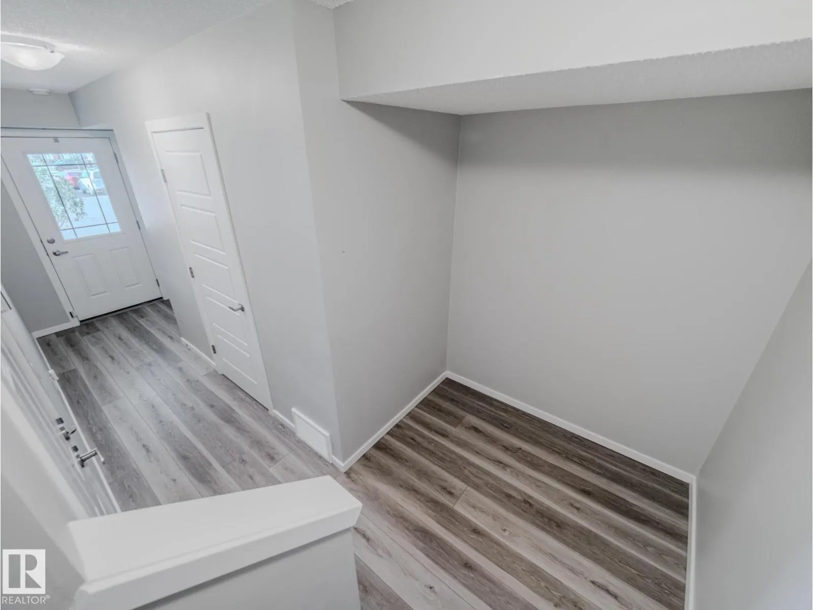 20532 21 AV NW