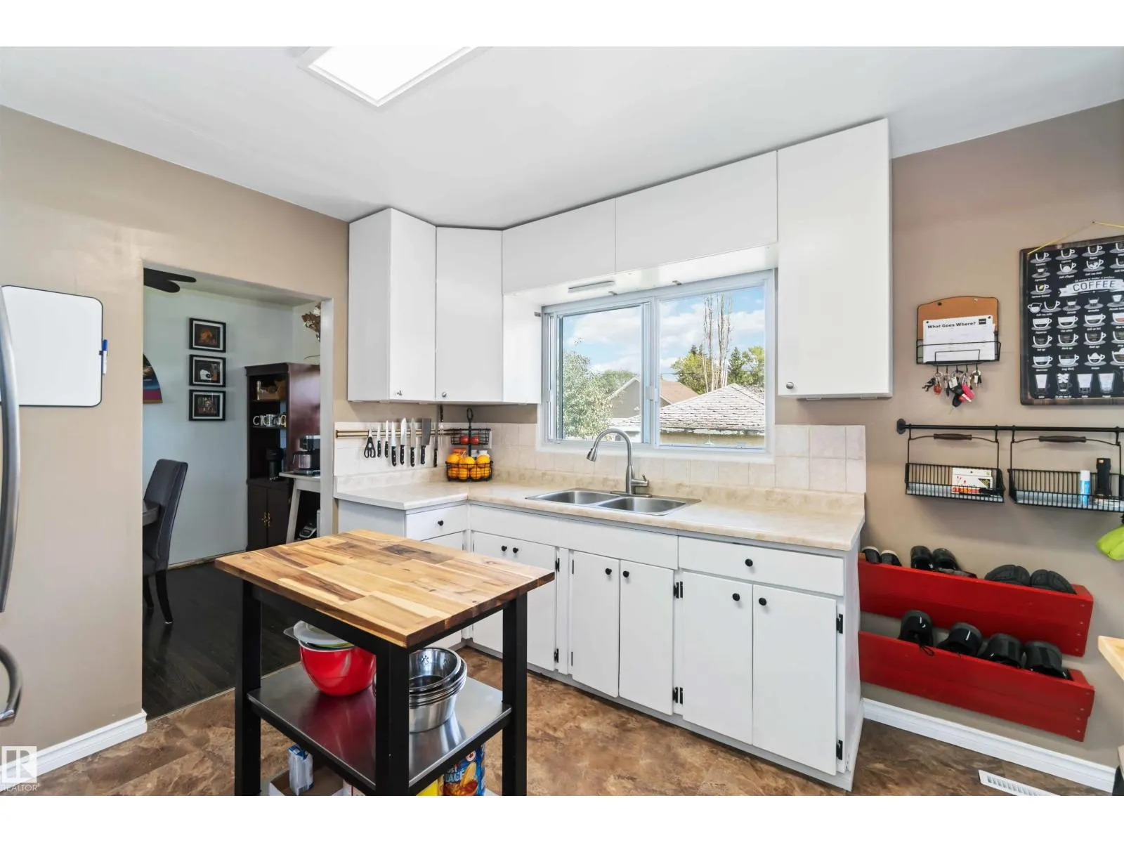10611 149 ST NW