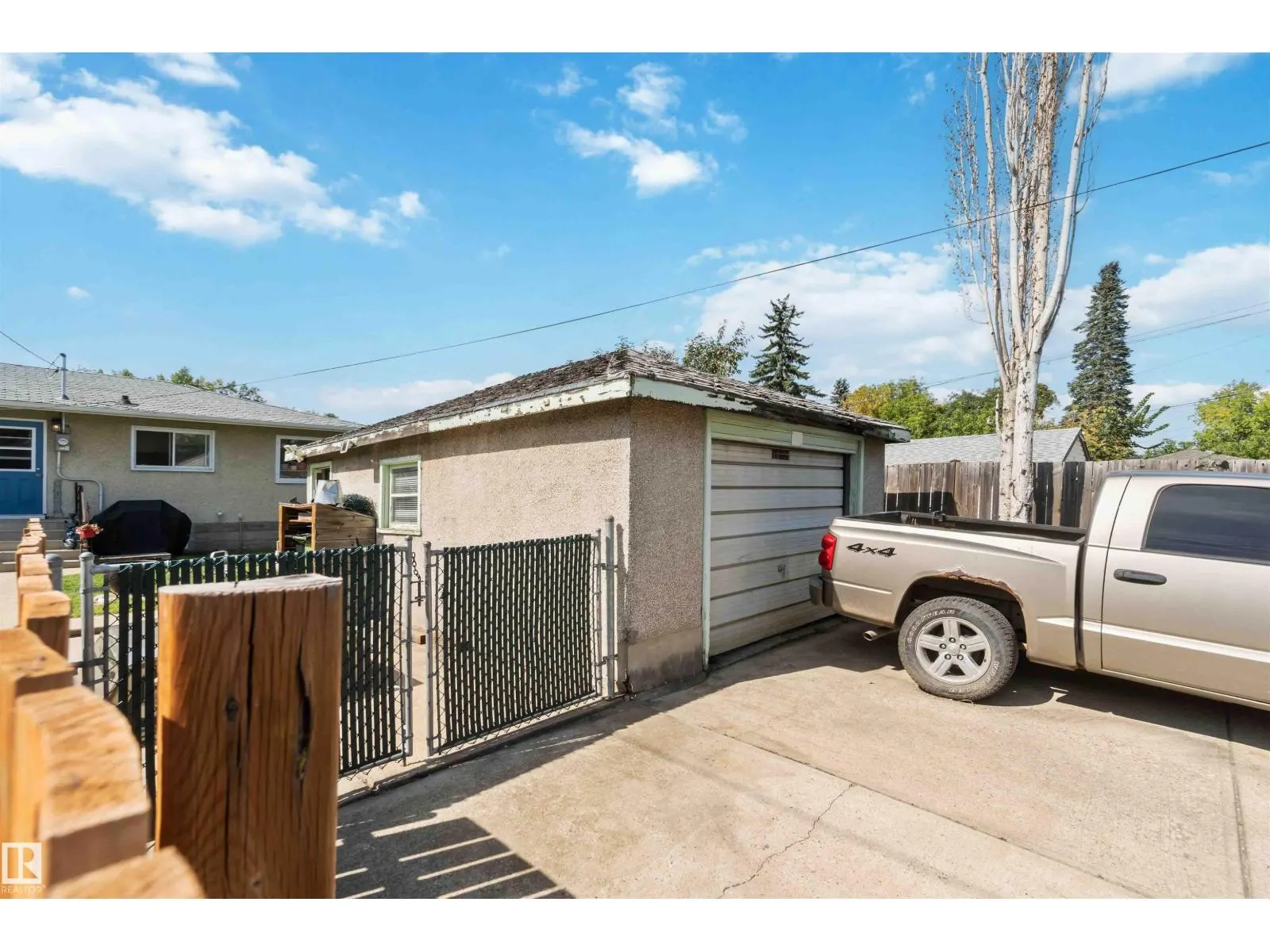 10611 149 ST NW