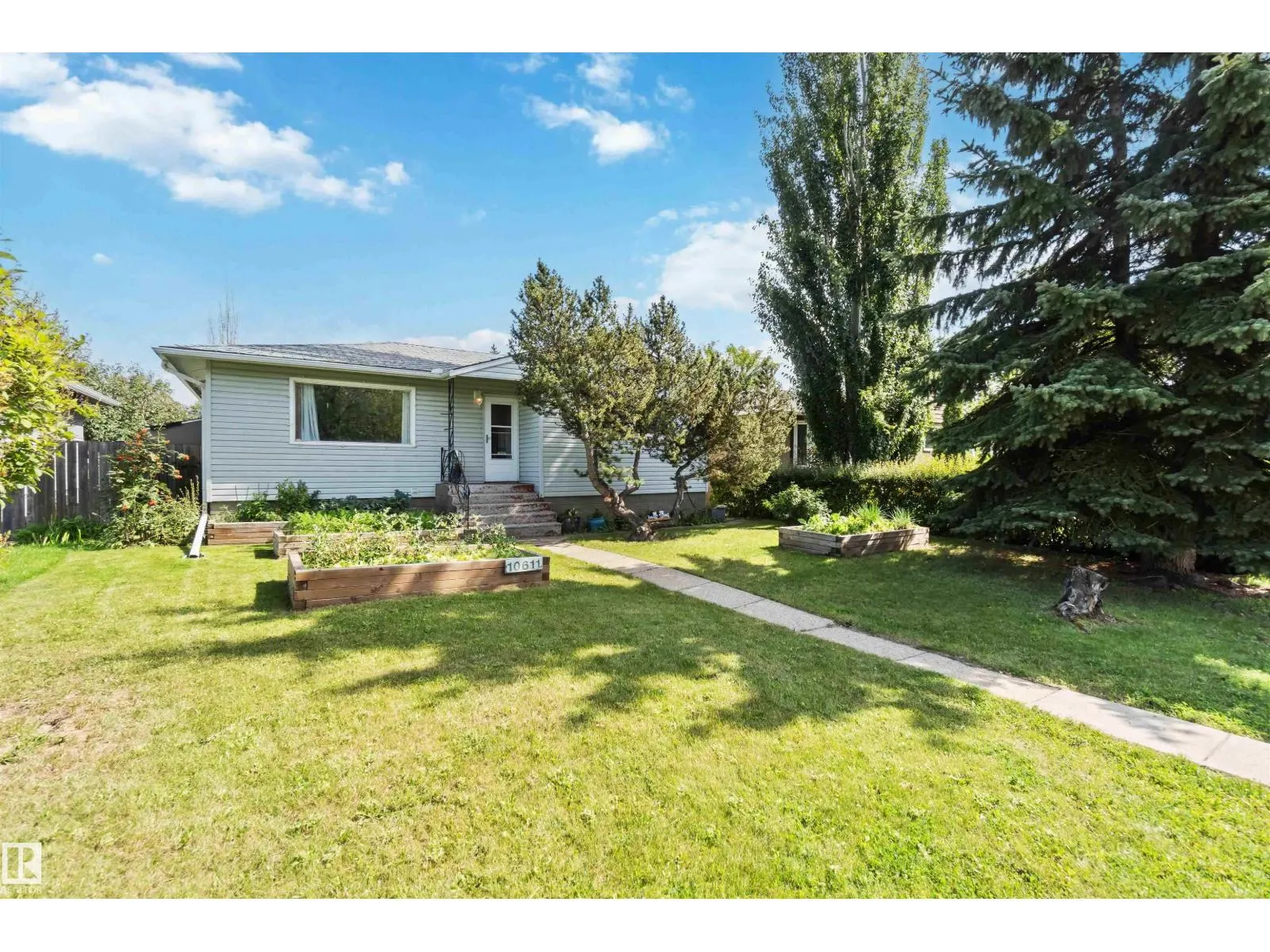 10611 149 ST NW