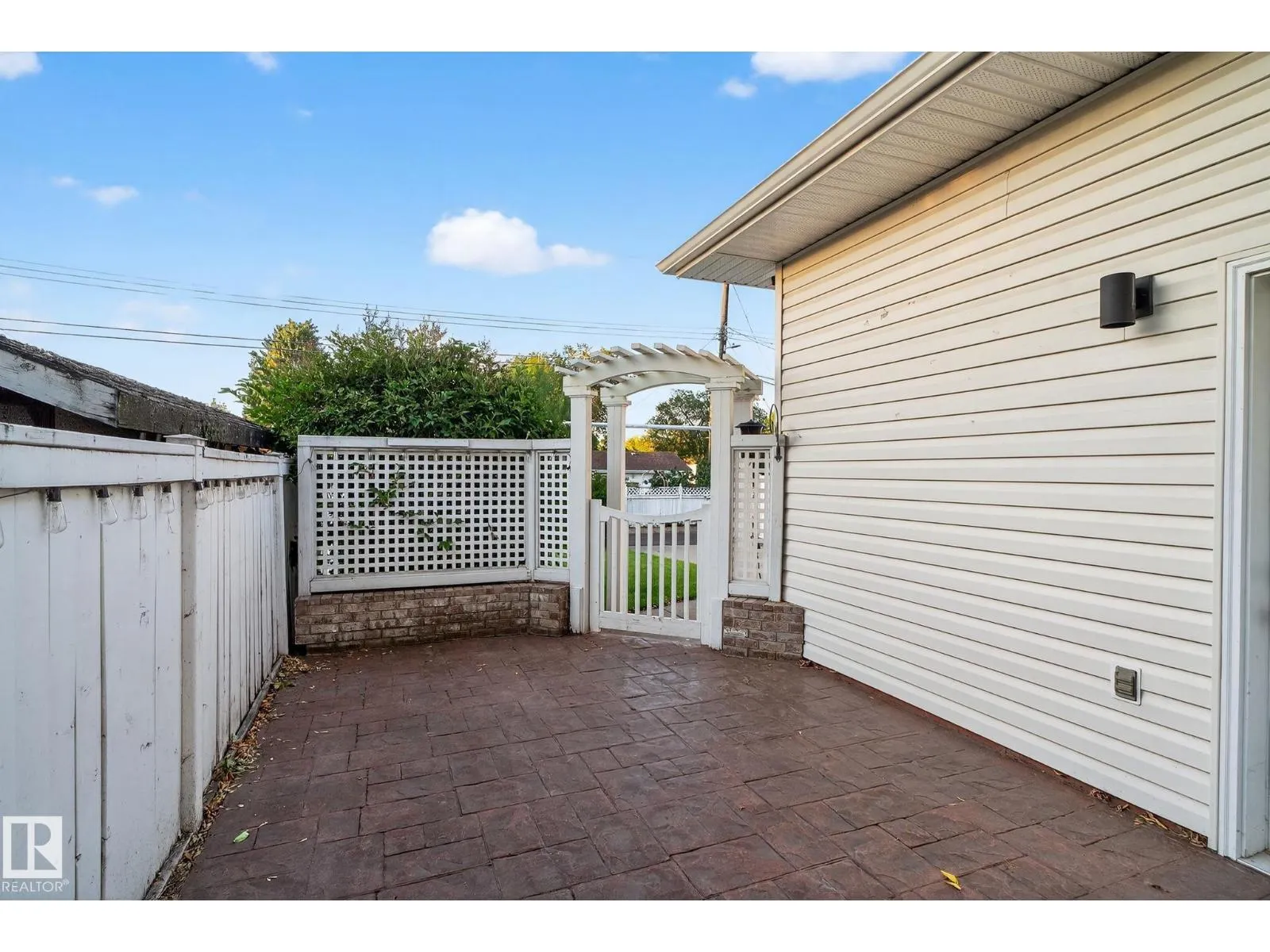 3814 108 AV NW