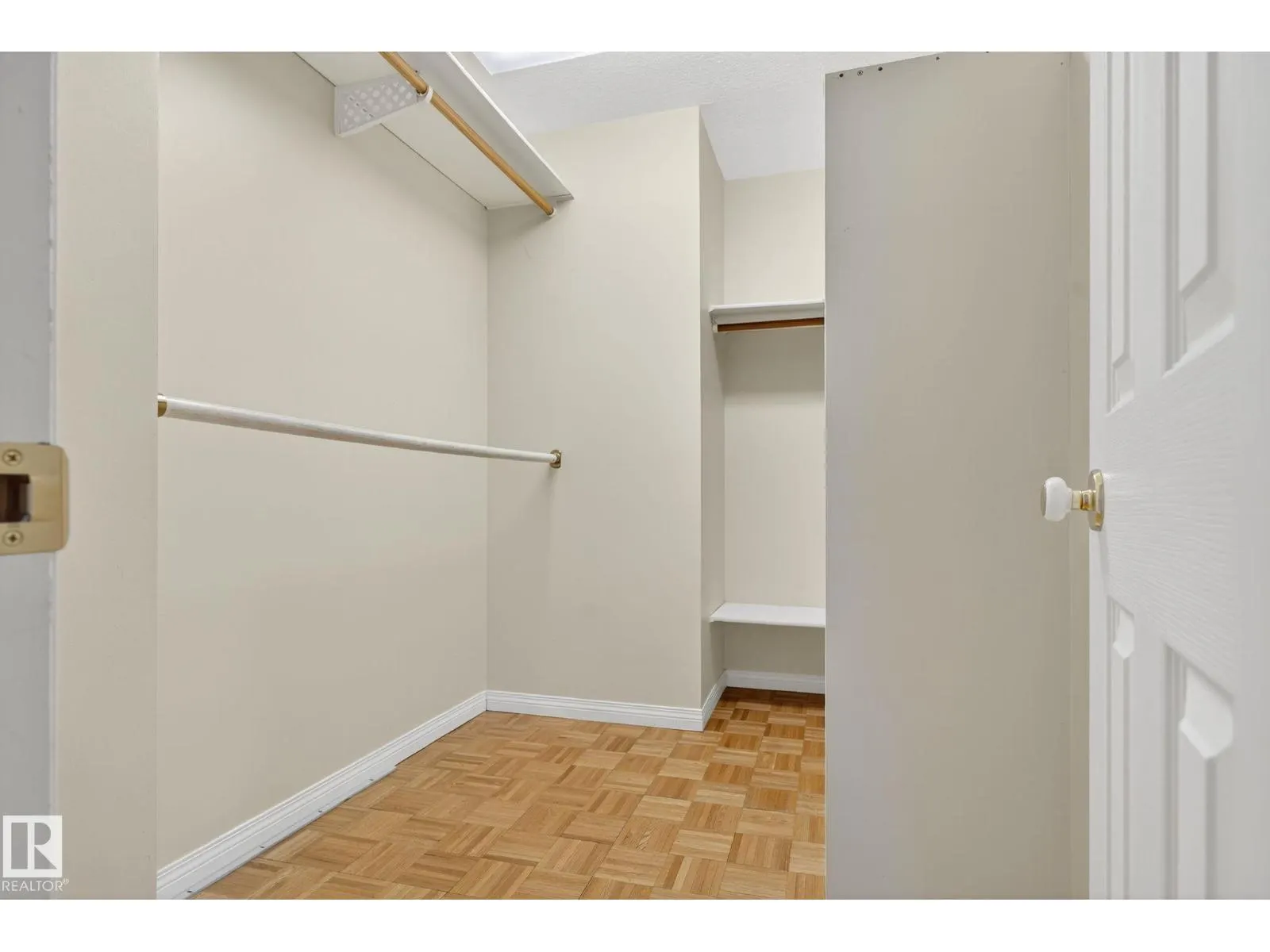 3814 108 AV NW
