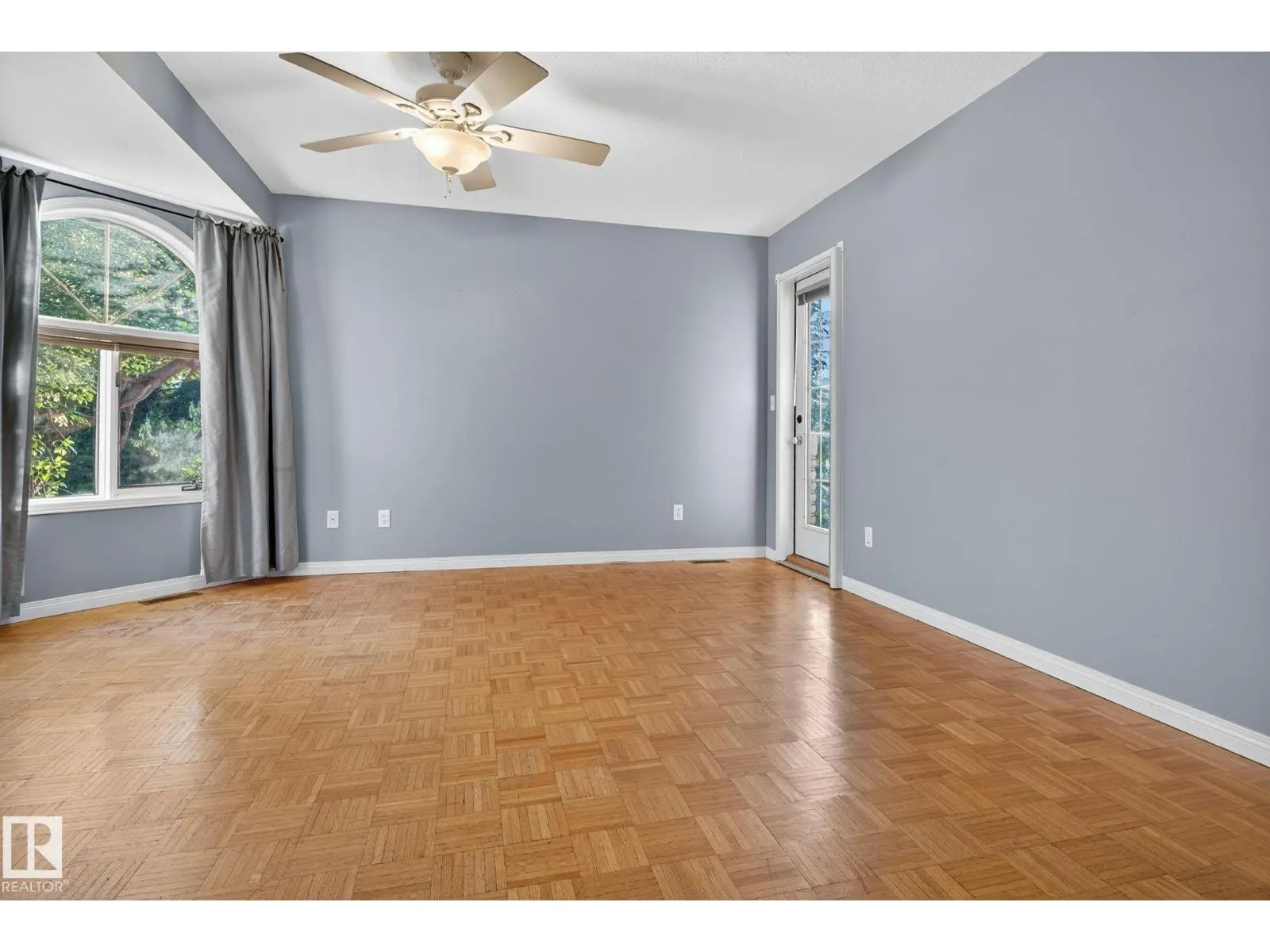 3814 108 AV NW