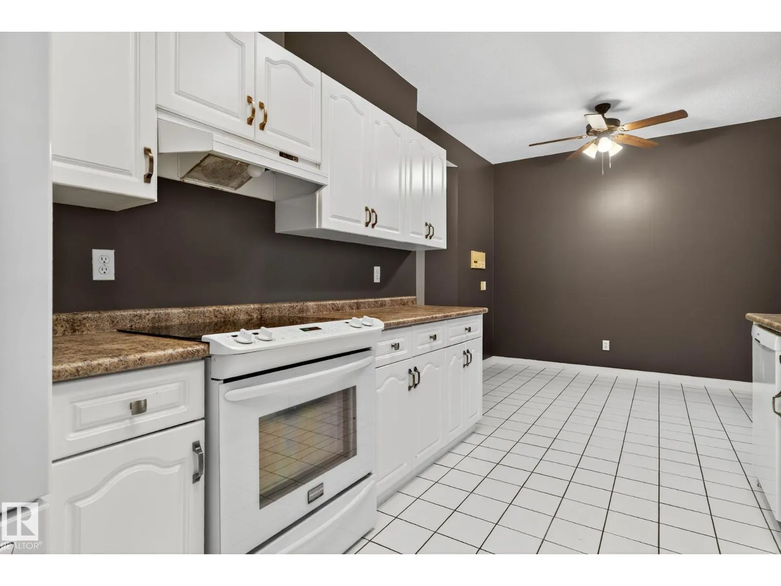 3814 108 AV NW