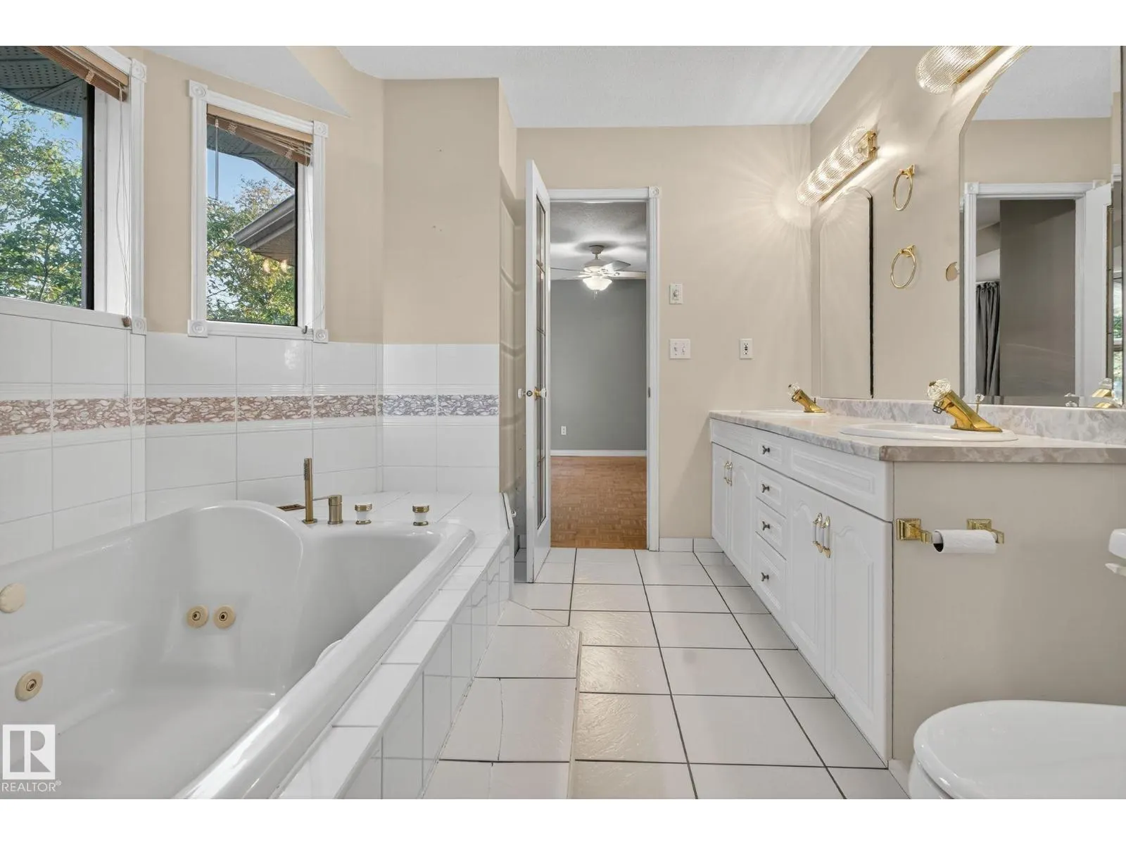 3814 108 AV NW