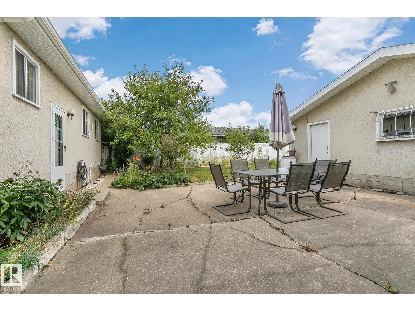 15015 95 ST NW