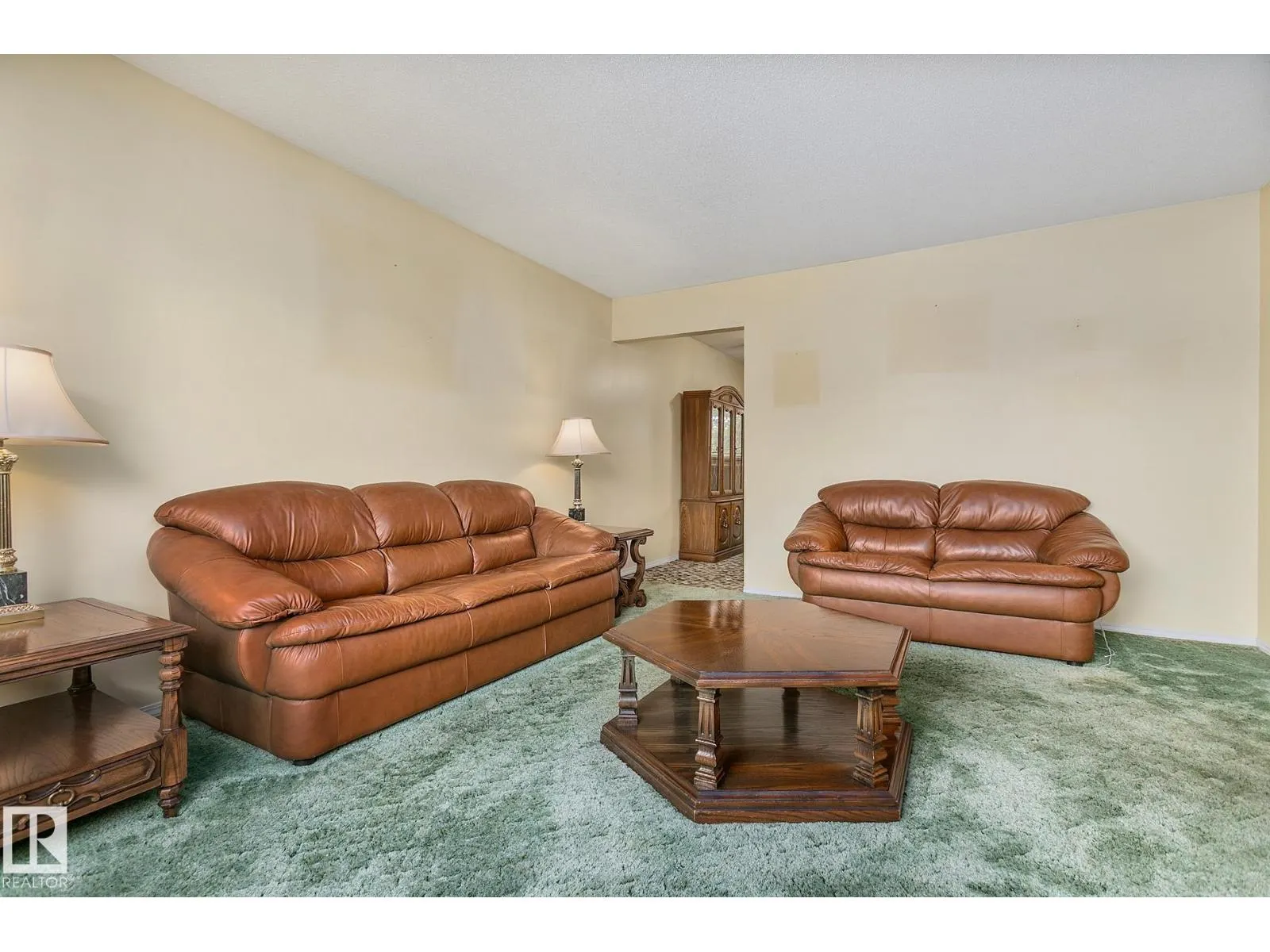 15015 95 ST NW