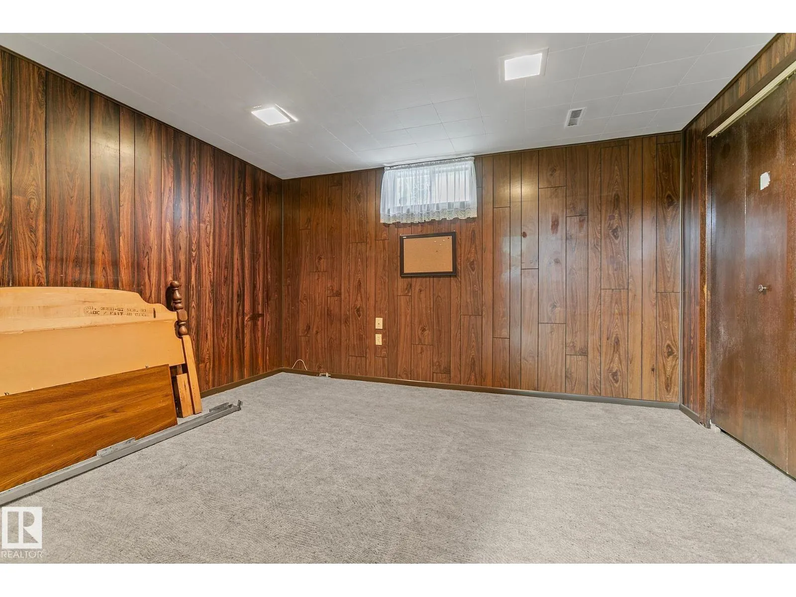 15015 95 ST NW