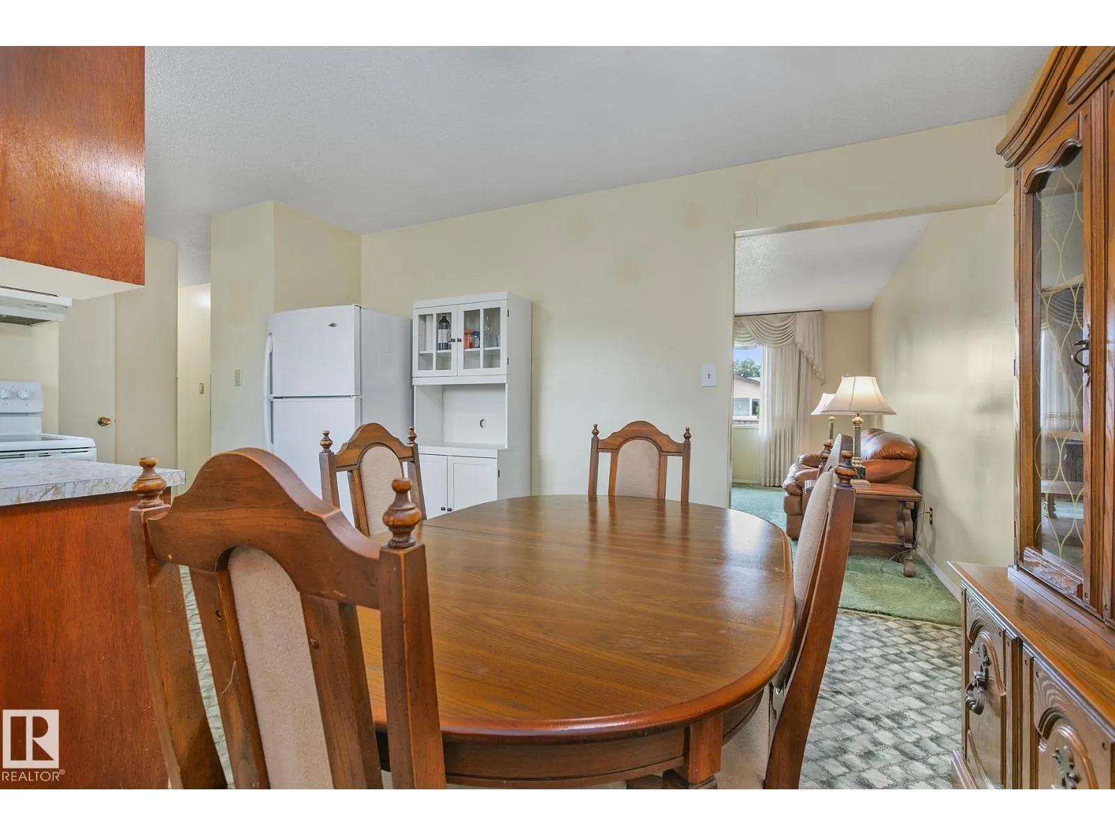 15015 95 ST NW