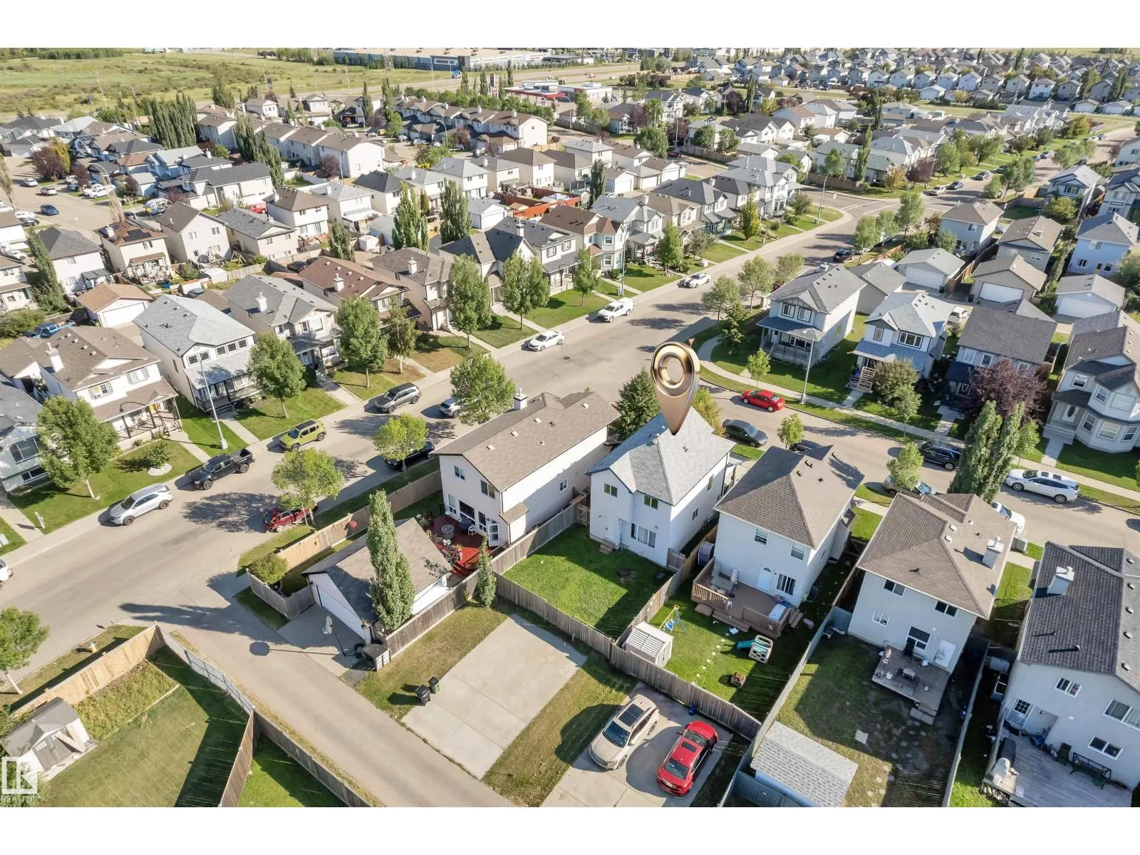 3906 161 AV NW