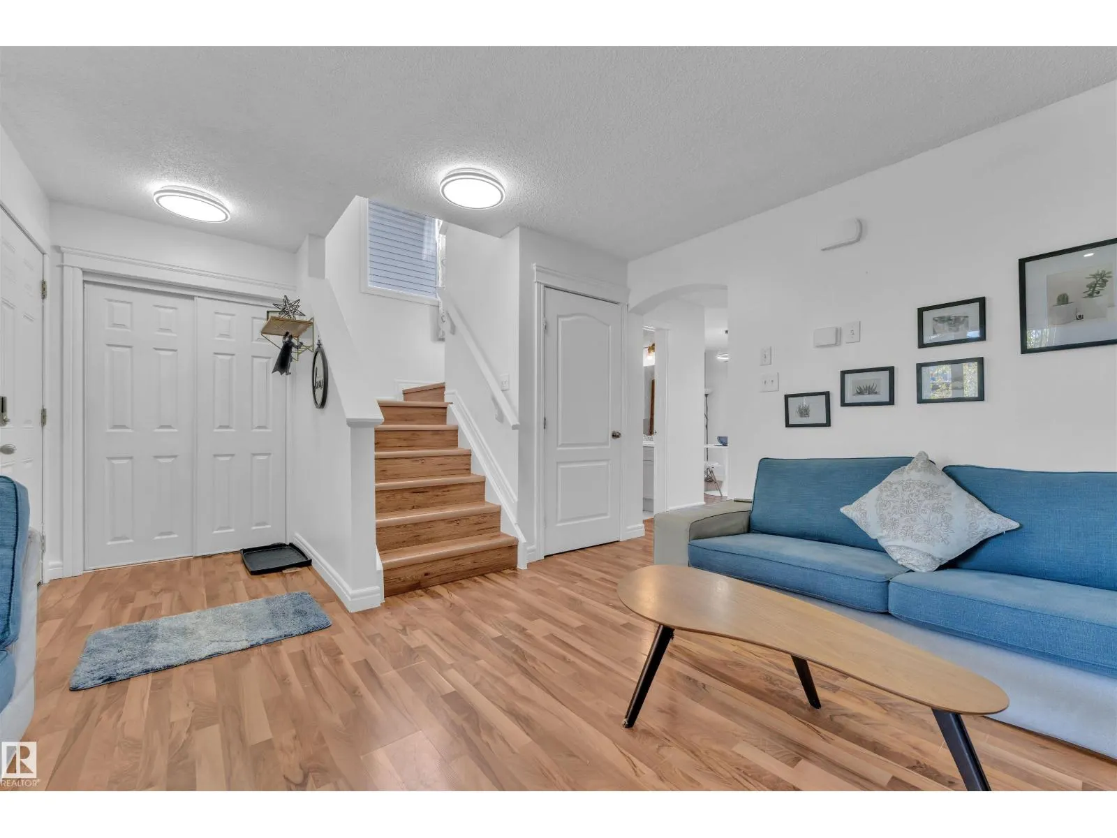 3906 161 AV NW