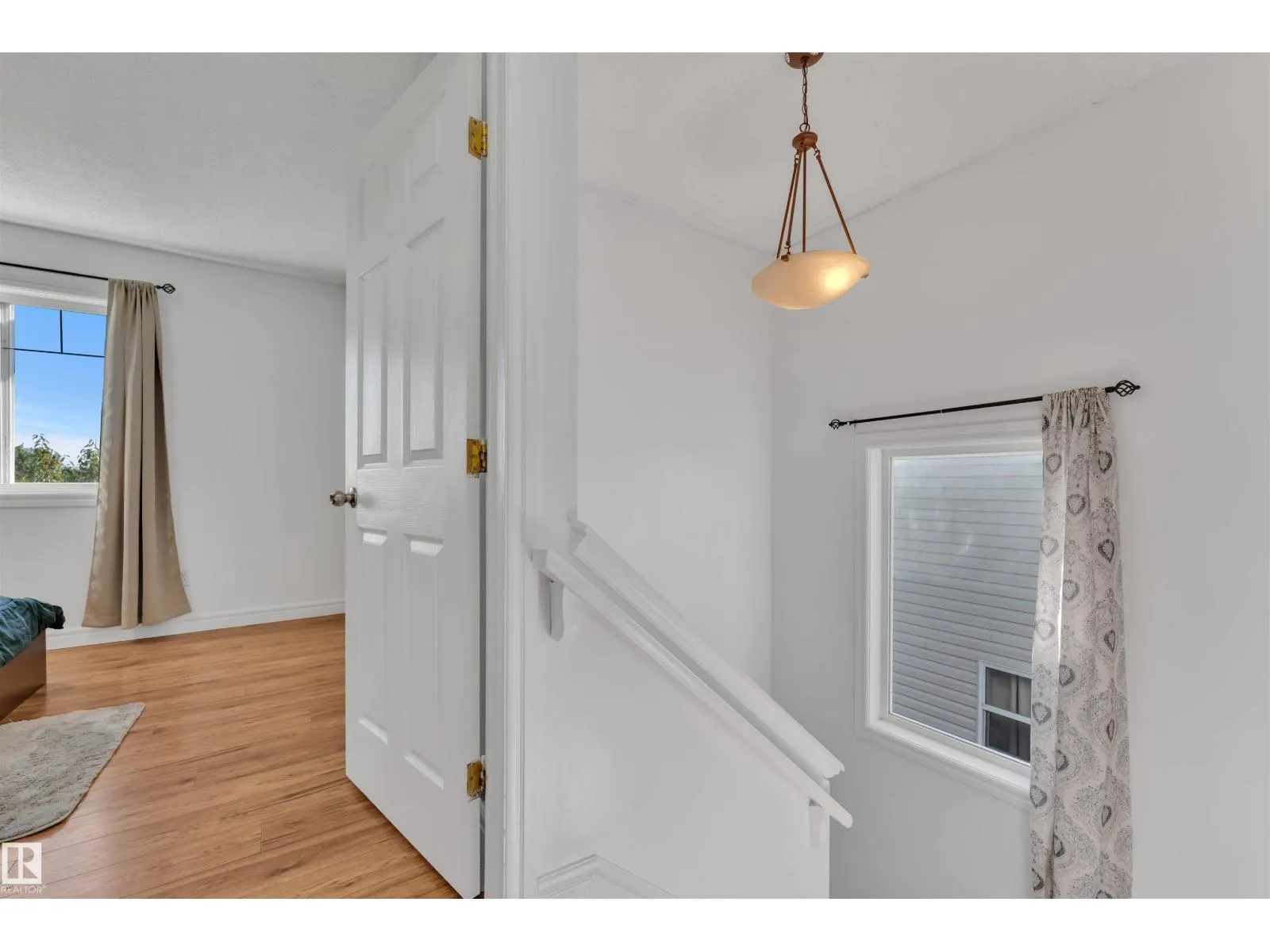 3906 161 AV NW