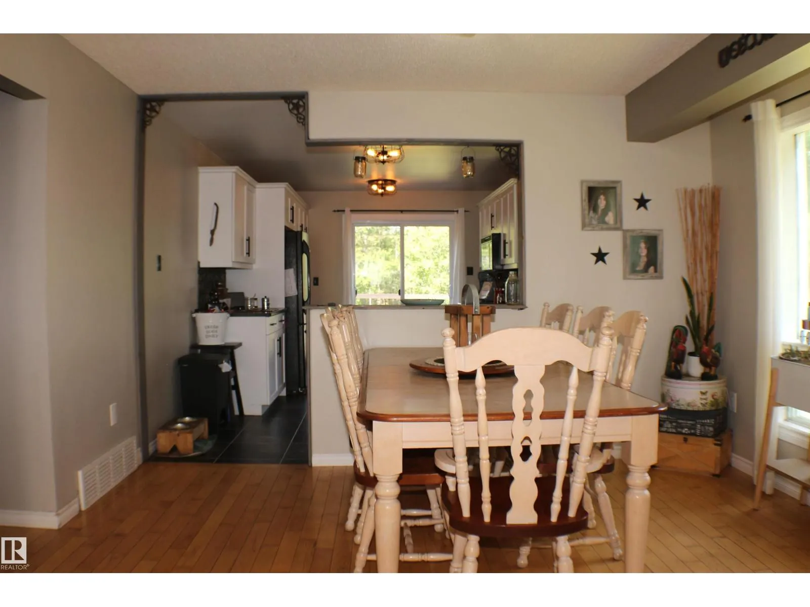 #14 52152 RGE ROAD 210