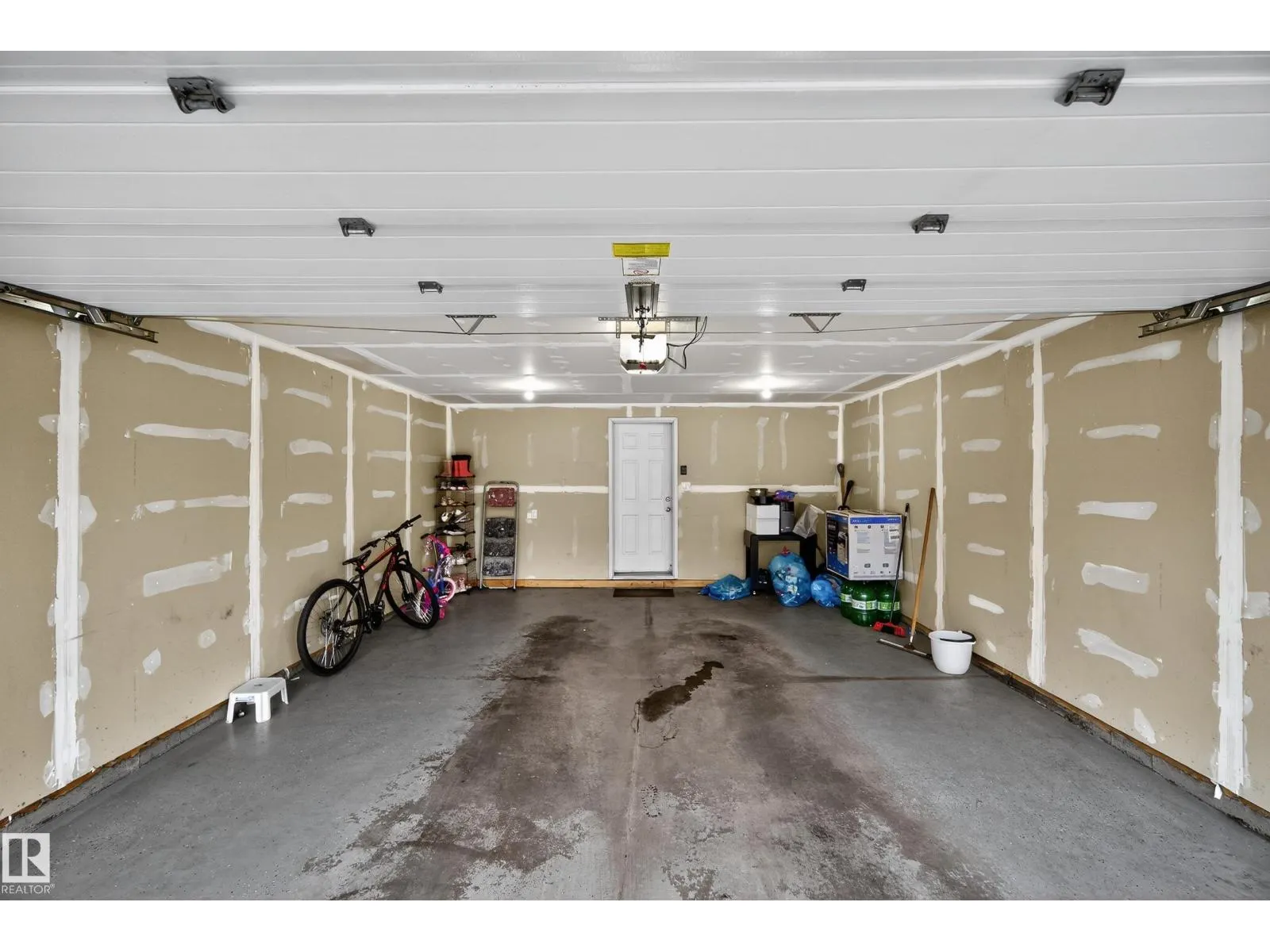 #1 9151 shaw way SW