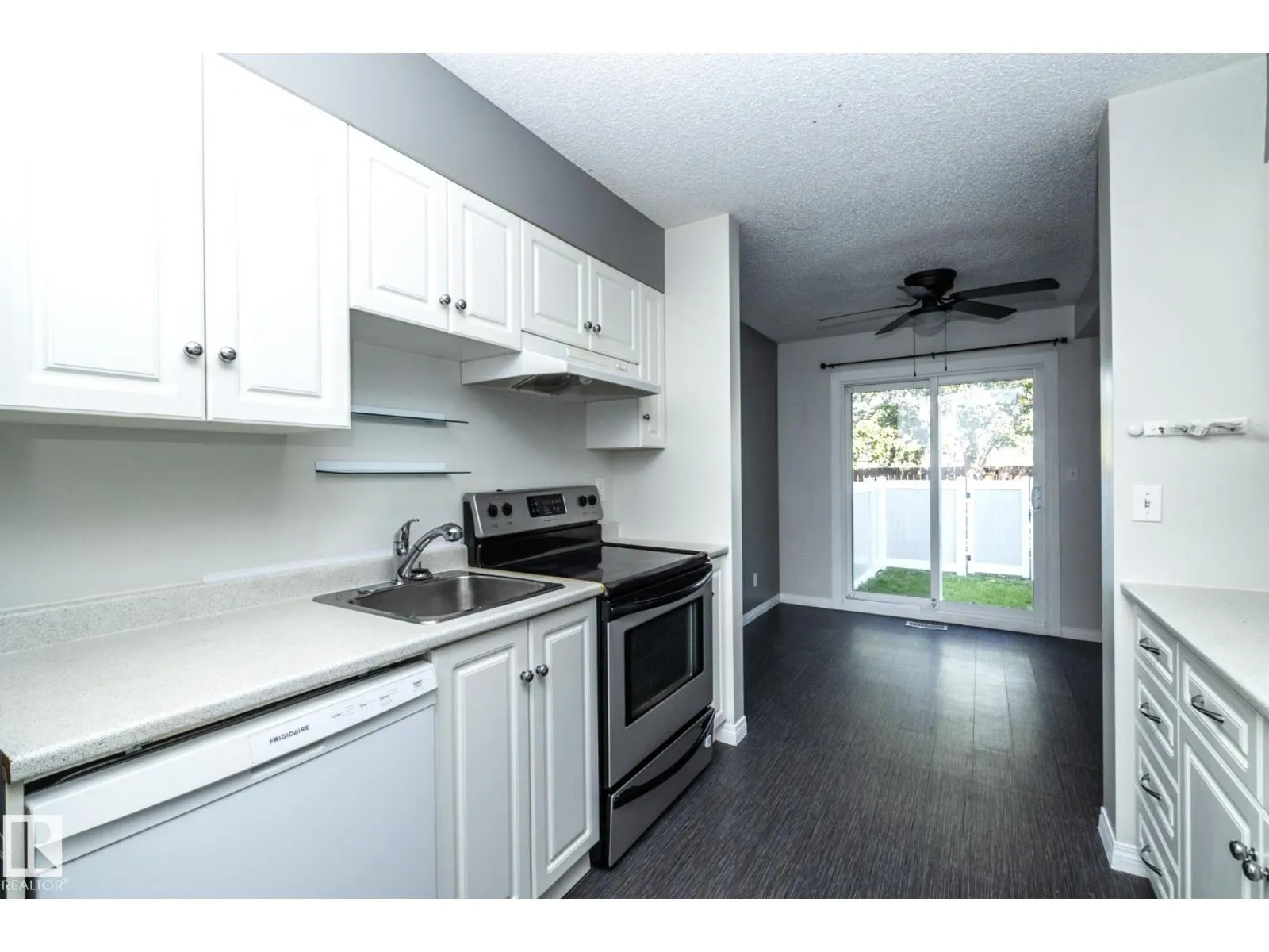 2316 139 AV NW