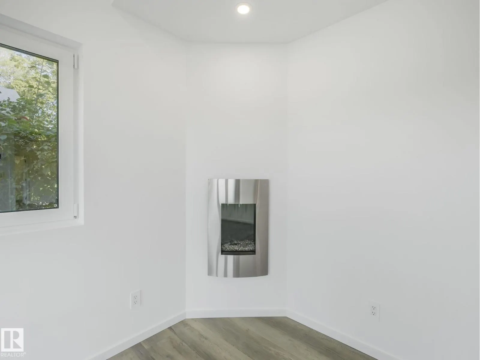 73 52059 Range Road 220