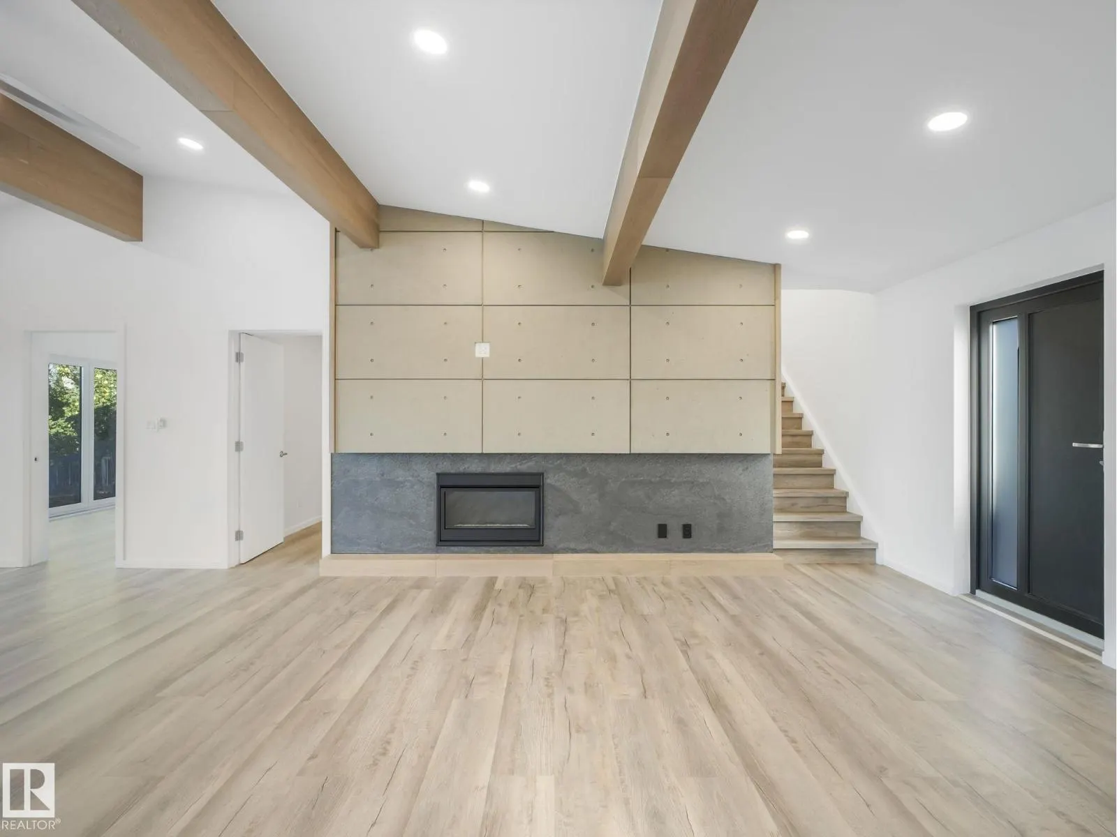 73 52059 Range Road 220