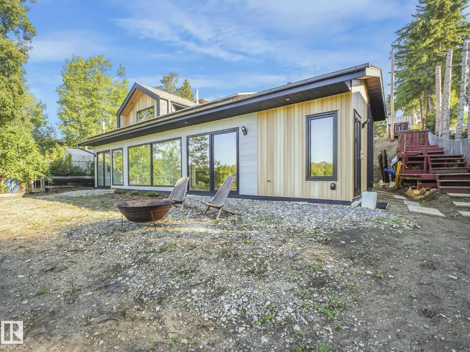 73 52059 Range Road 220
