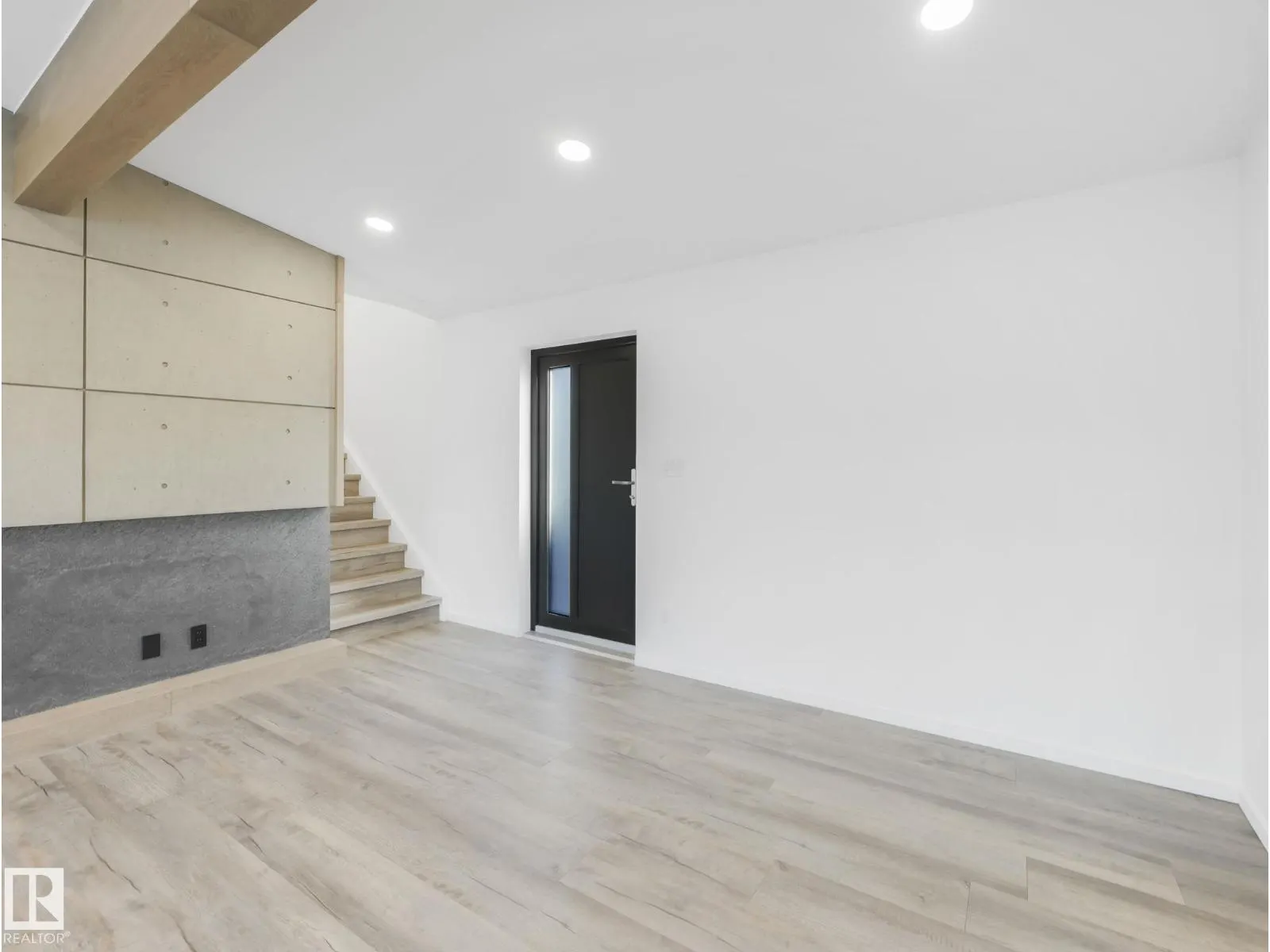 73 52059 Range Road 220