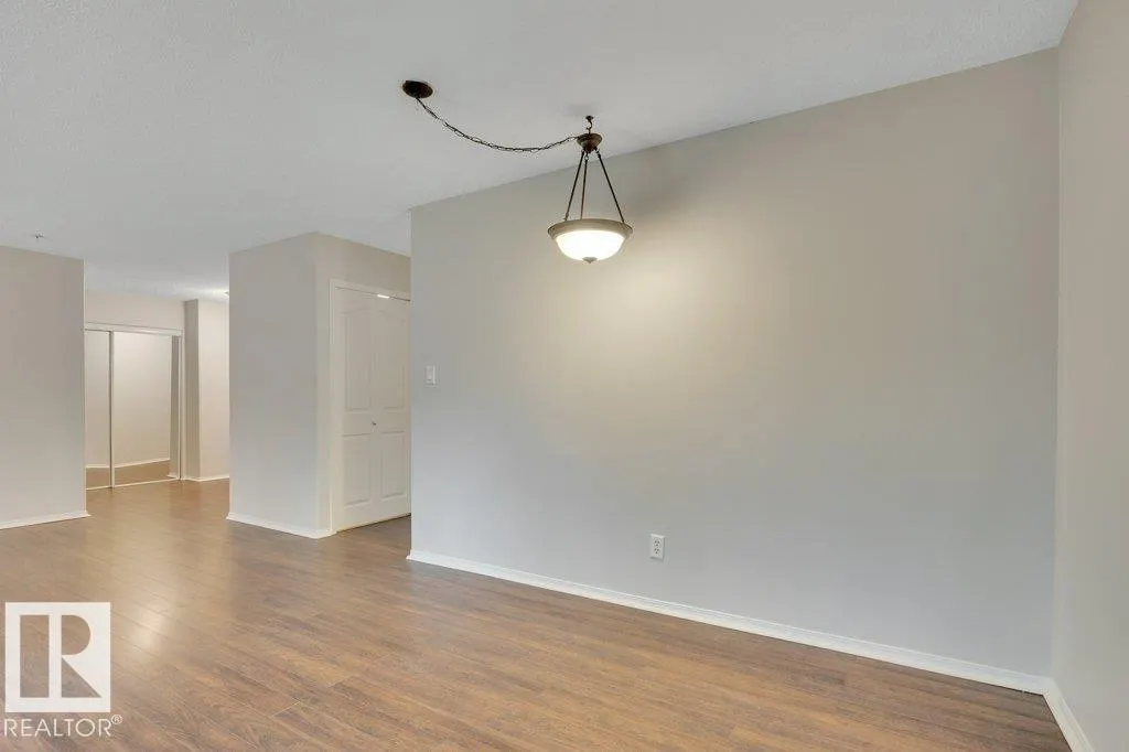 #102 2903 RABBIT HILL RD NW