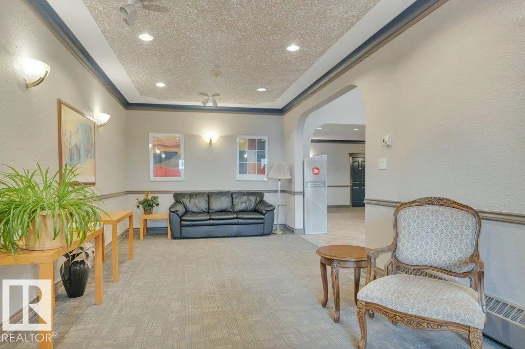 #102 2903 RABBIT HILL RD NW