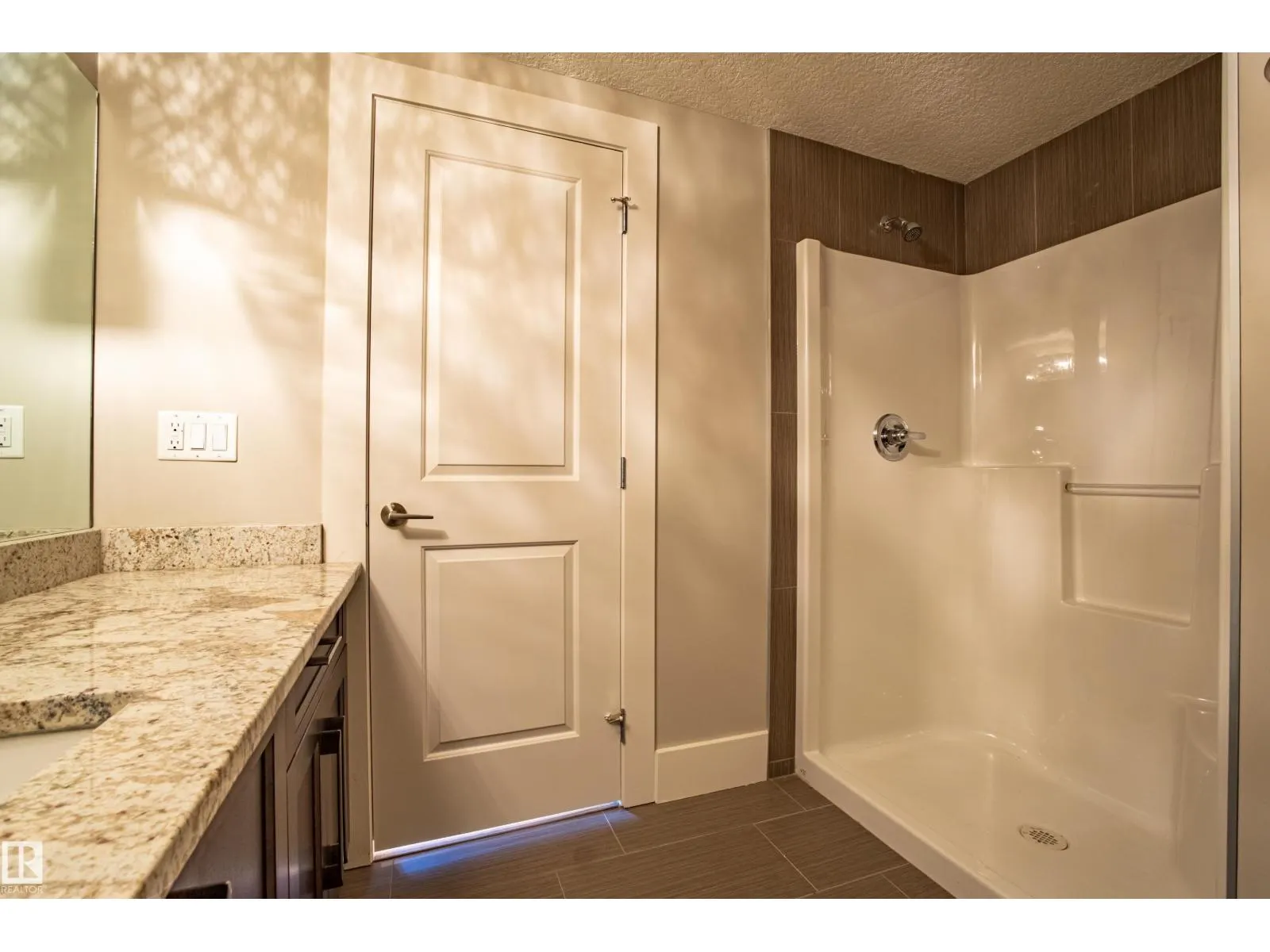 10842 175A AV NW