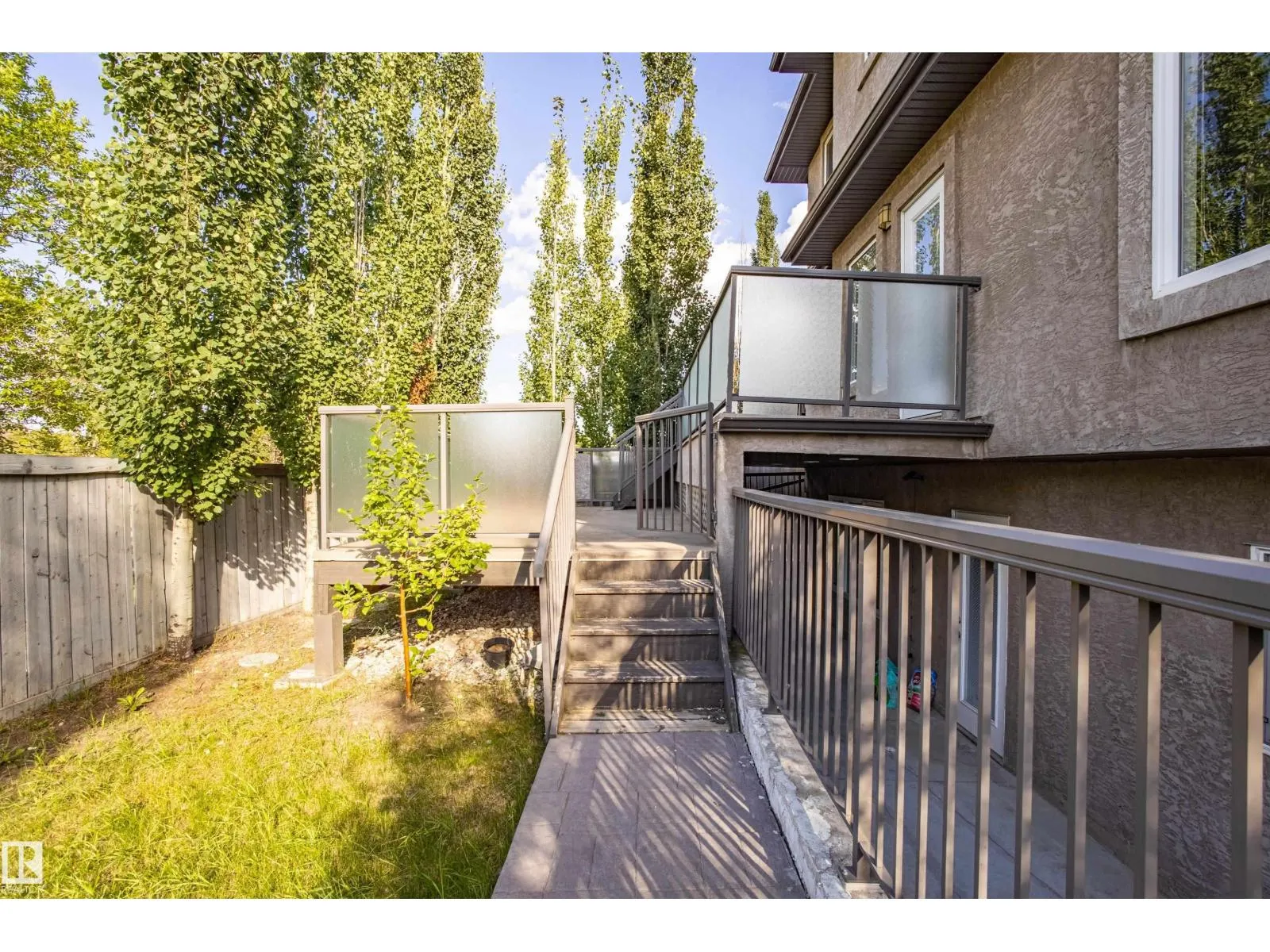 10842 175A AV NW