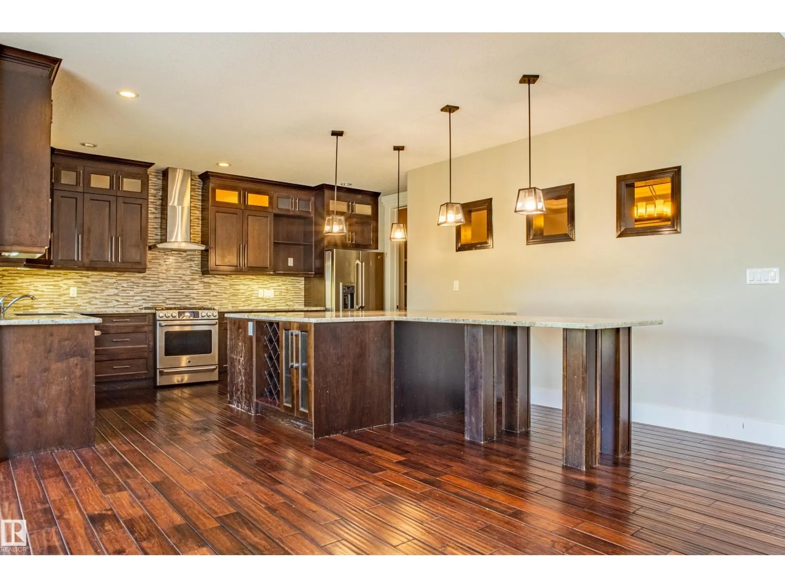 10842 175A AV NW