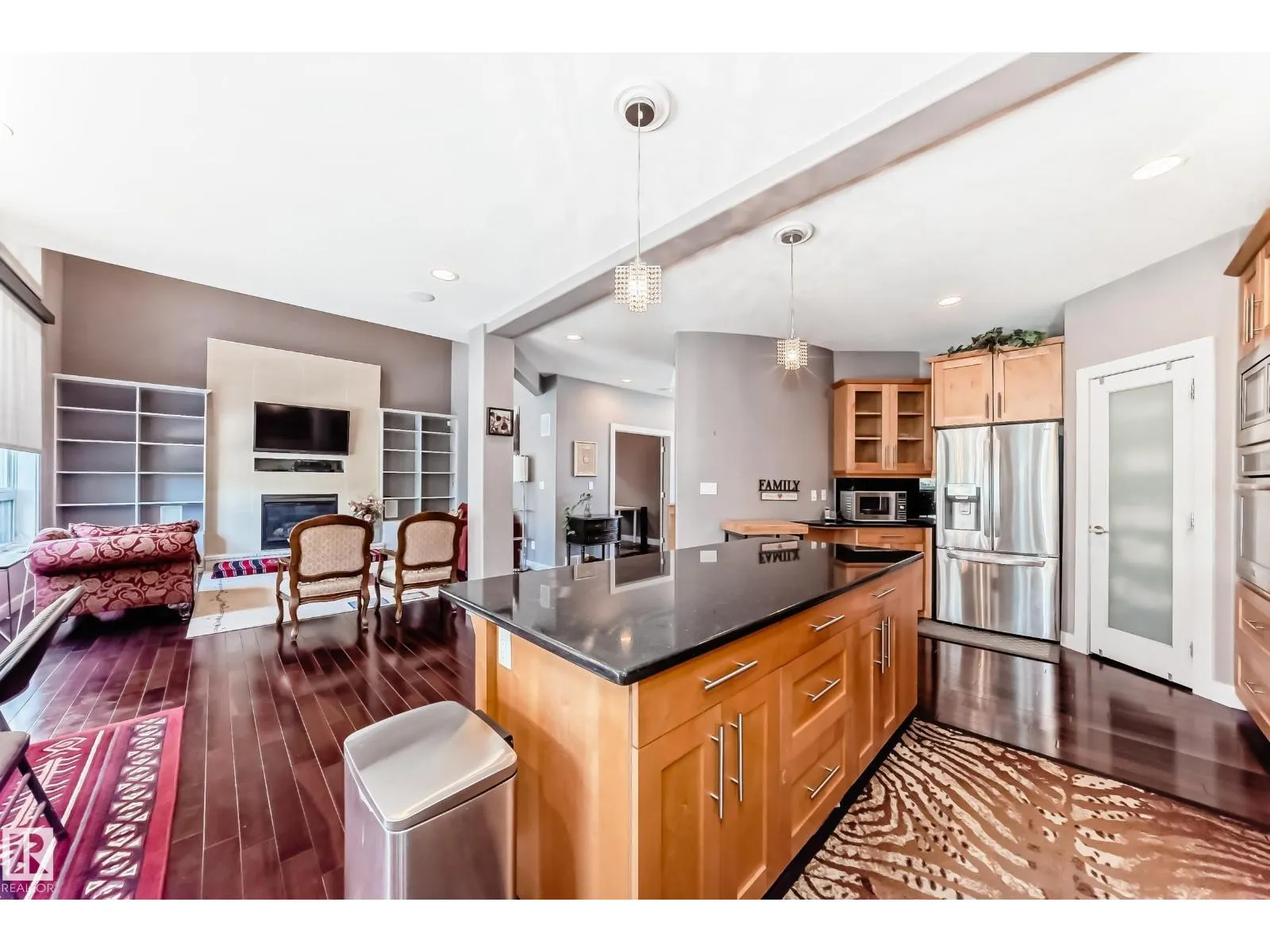 3304 MCCALL CO NW