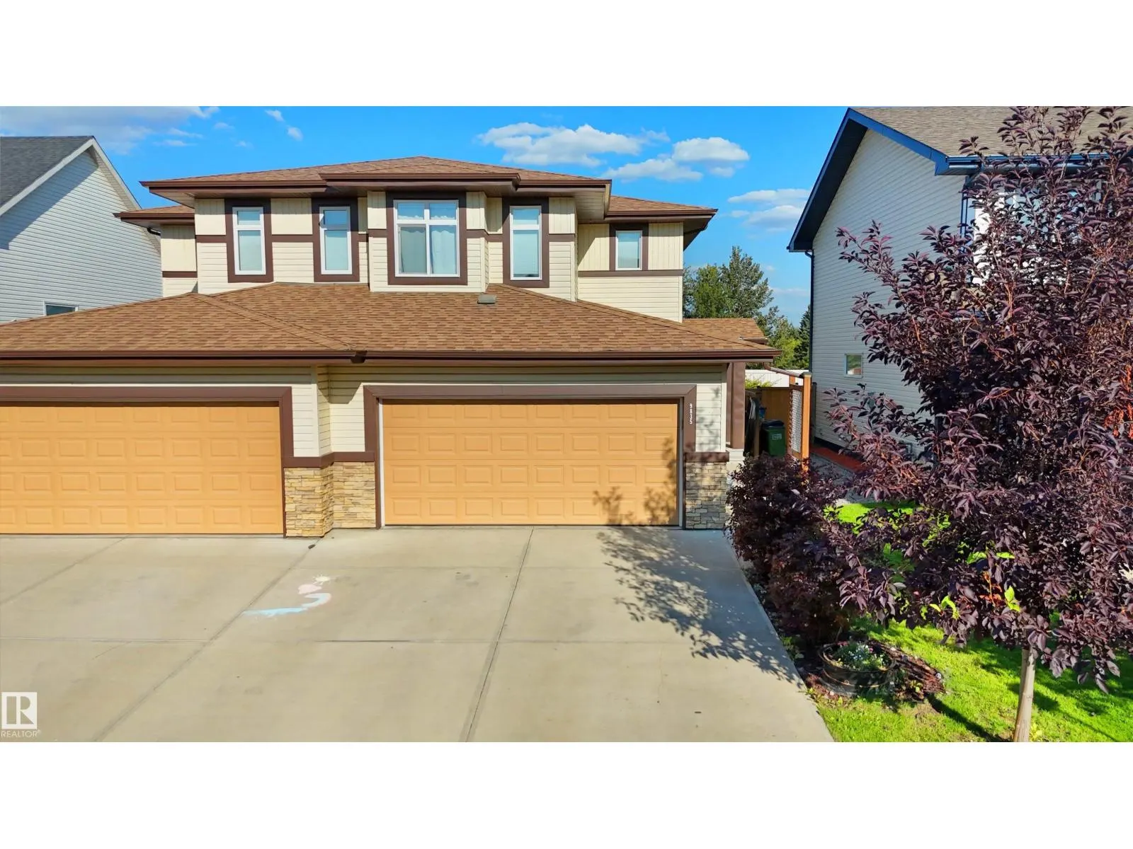 9835 217 ST NW