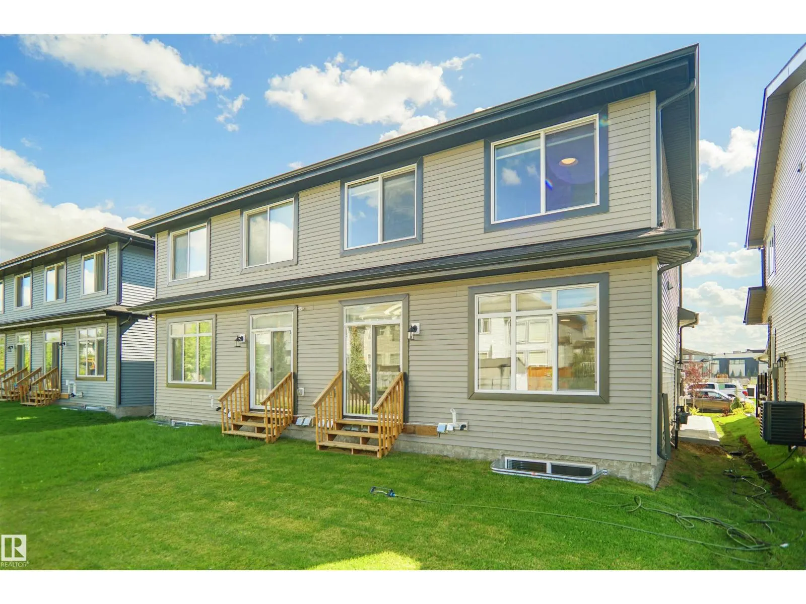 16230 19 AV SW