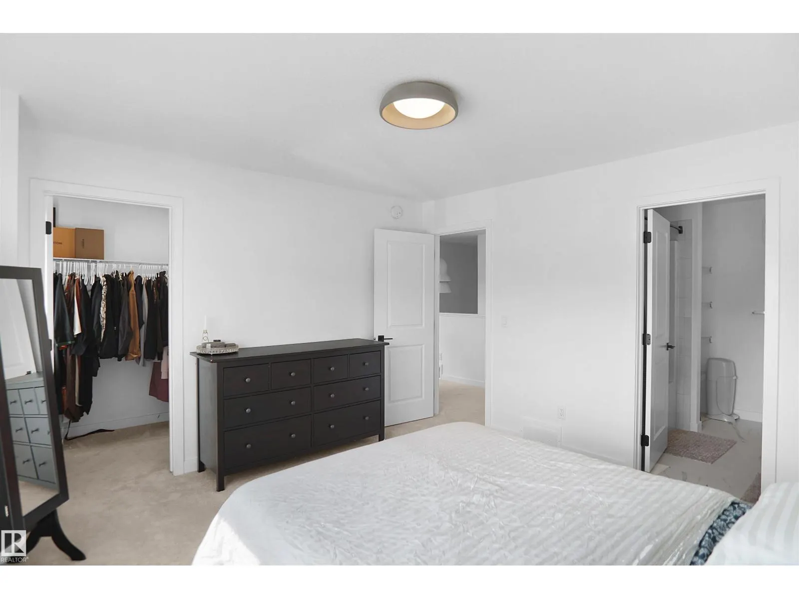16230 19 AV SW